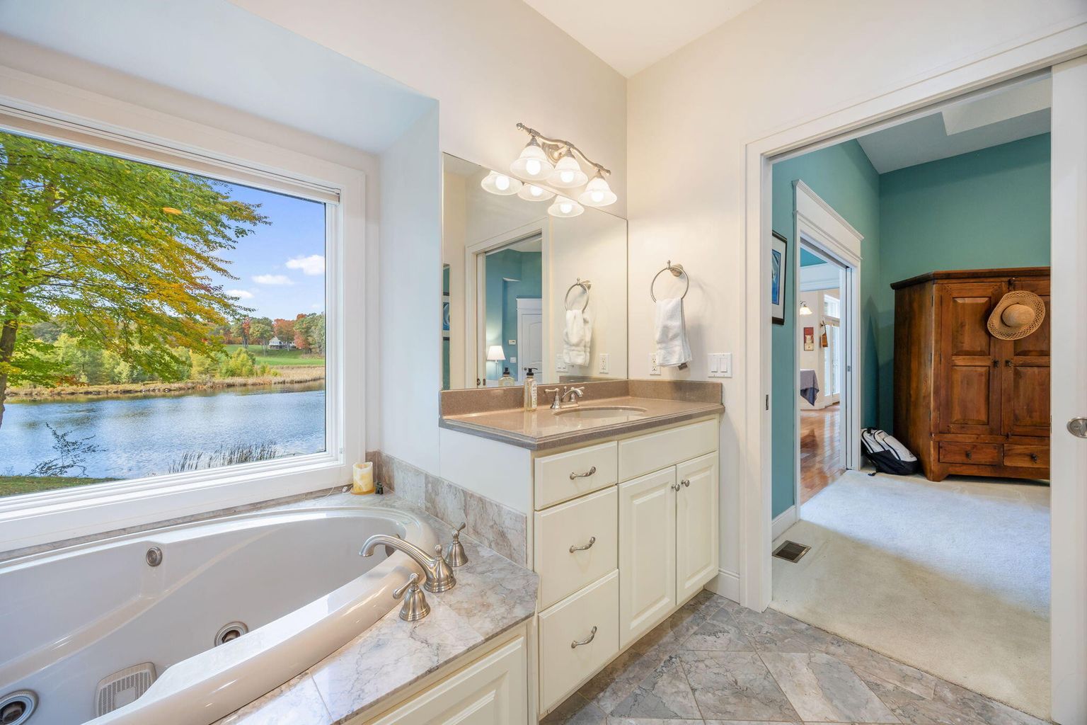 Canadian Lakes, Michigan, 49346, United States, 5 Bedrooms Bedrooms, ,6 BathroomsBathrooms,Residential,For Sale,1981298