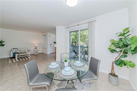 San Pedro, California, 90732, United States, 2 Bedrooms Bedrooms, ,3 BathroomsBathrooms,Residential,For Sale,1974009