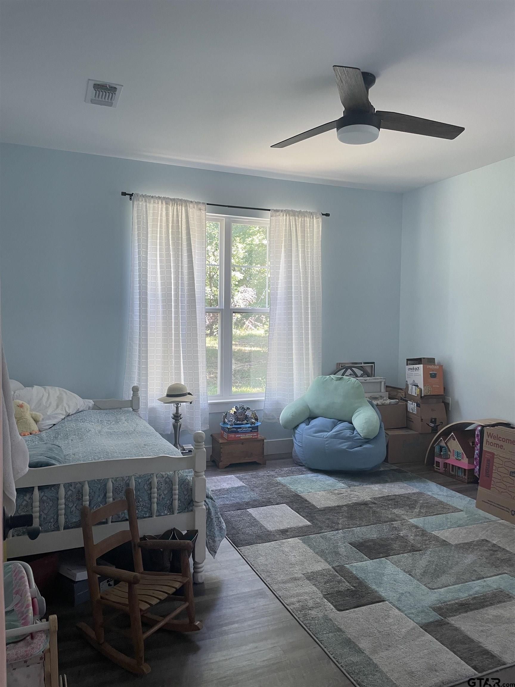 Pittsburg, Texas, 75686, United States, 3 Bedrooms Bedrooms, ,3 BathroomsBathrooms,Residential,For Sale,1974694