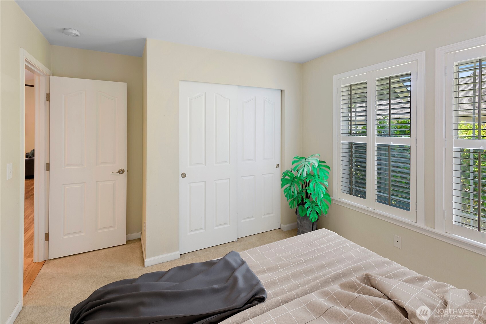 Bremerton, Washington, 98311, United States, 3 Bedrooms Bedrooms, ,1 BathroomBathrooms,Residential,For Sale,1848979
