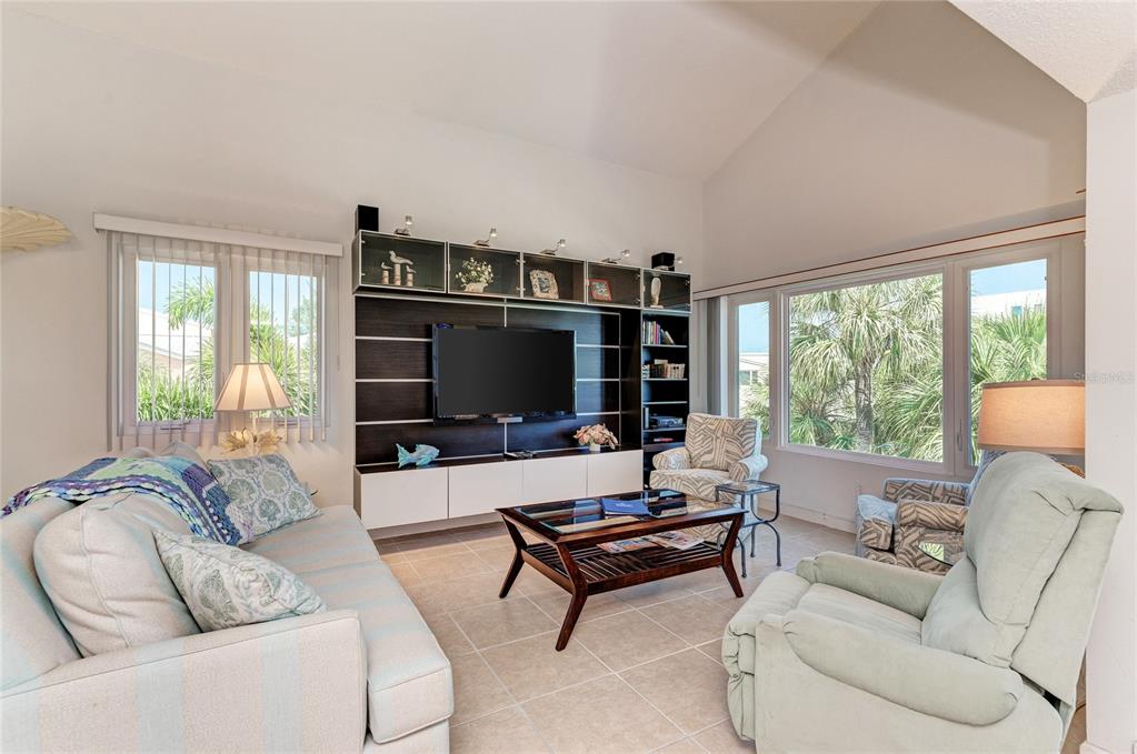 Longboat Key, Florida, 34228, United States, 2 Bedrooms Bedrooms, ,2 BathroomsBathrooms,Residential,For Sale,2003036