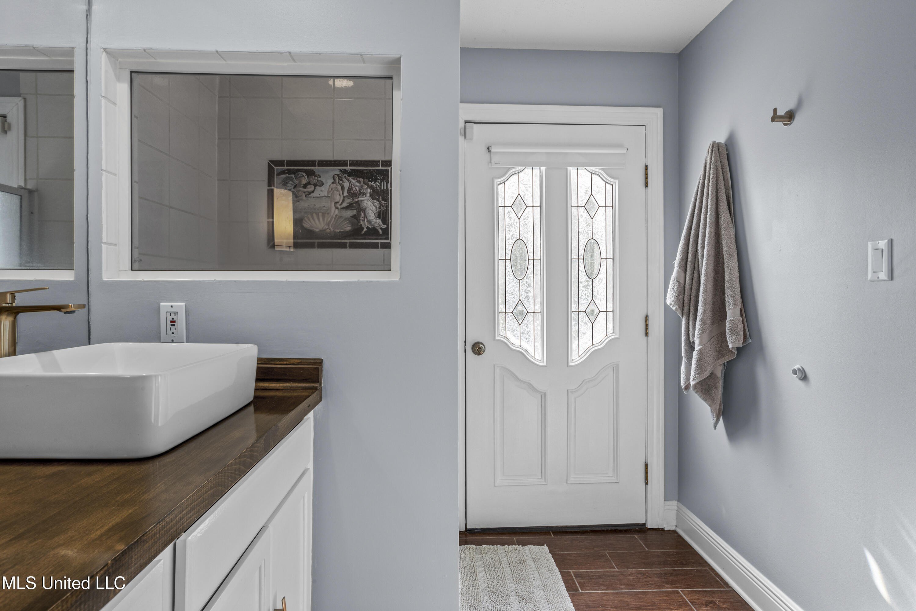 Gulfport, Mississippi, 39507, United States, 4 Bedrooms Bedrooms, ,4 BathroomsBathrooms,Residential,For Sale,1974539