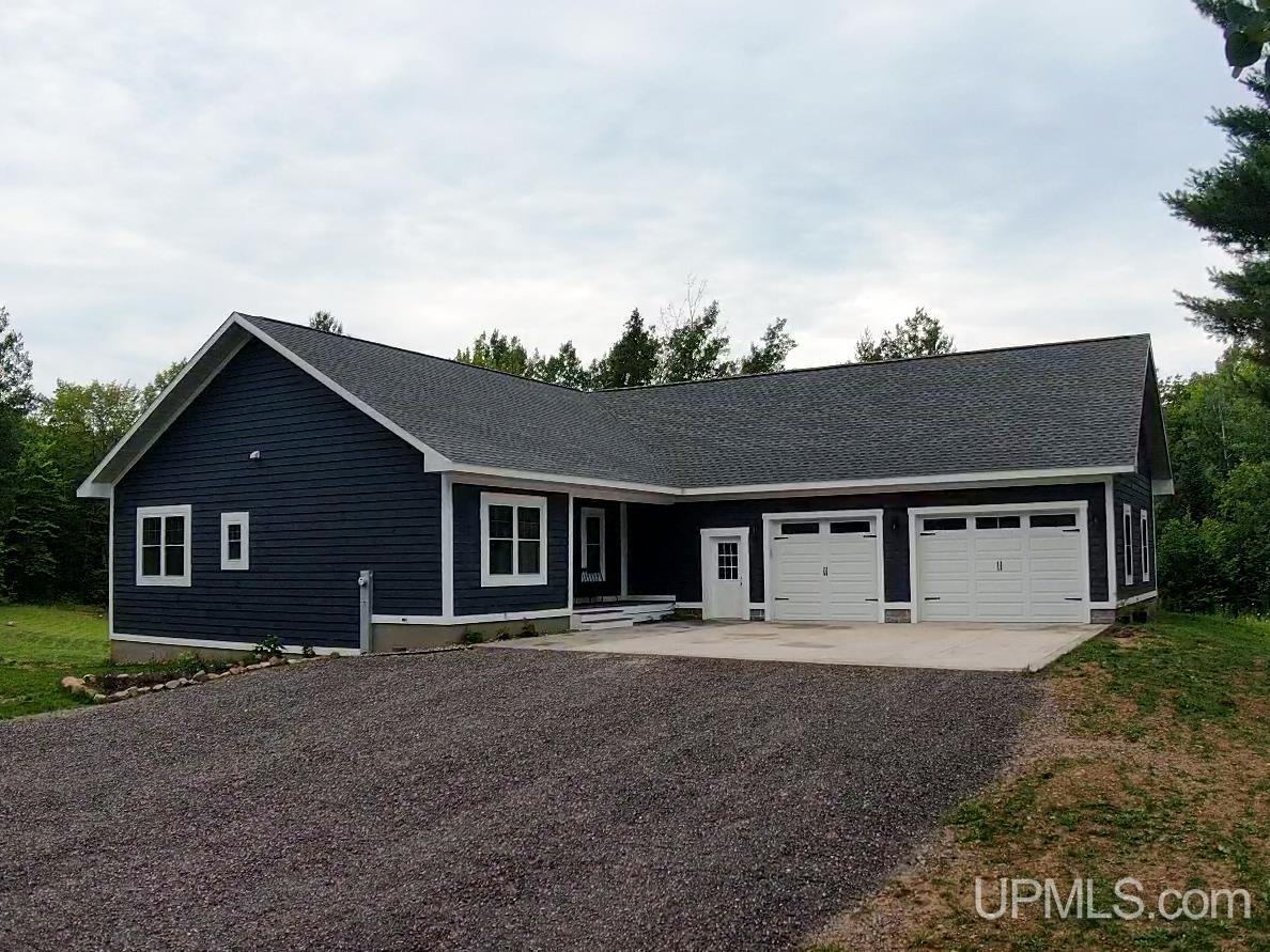 Hancock, Michigan, 49930, United States, 3 Bedrooms Bedrooms, ,3 BathroomsBathrooms,Residential,For Sale,1901071