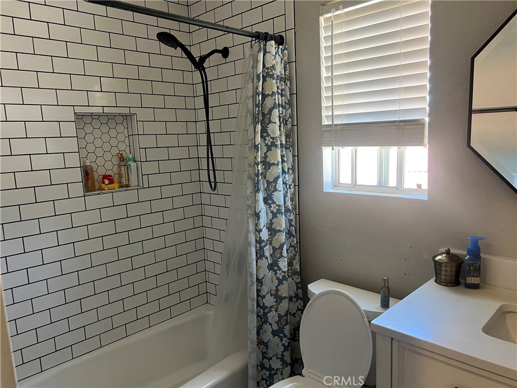 HEMET, California, 92544, United States, 4 Bedrooms Bedrooms, ,3 BathroomsBathrooms,Residential,For Sale,1827850
