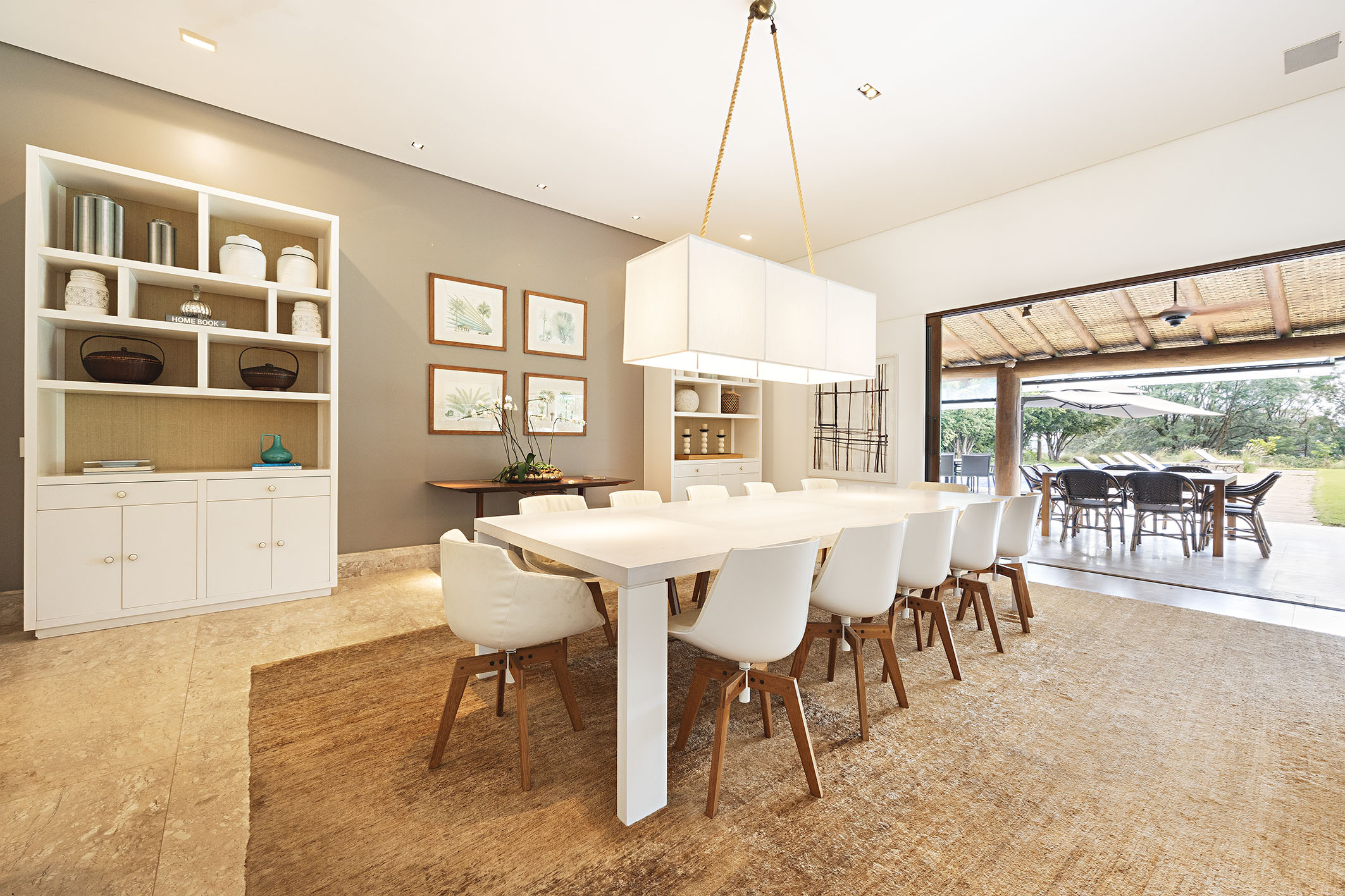  Farmhouse-Style Residence with Permanent Views of the Golf Course - 物件實景