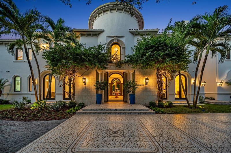 Miami, Florida, 33143, United States, 8 Bedrooms Bedrooms, ,10 BathroomsBathrooms,Residential,For Sale,1989350