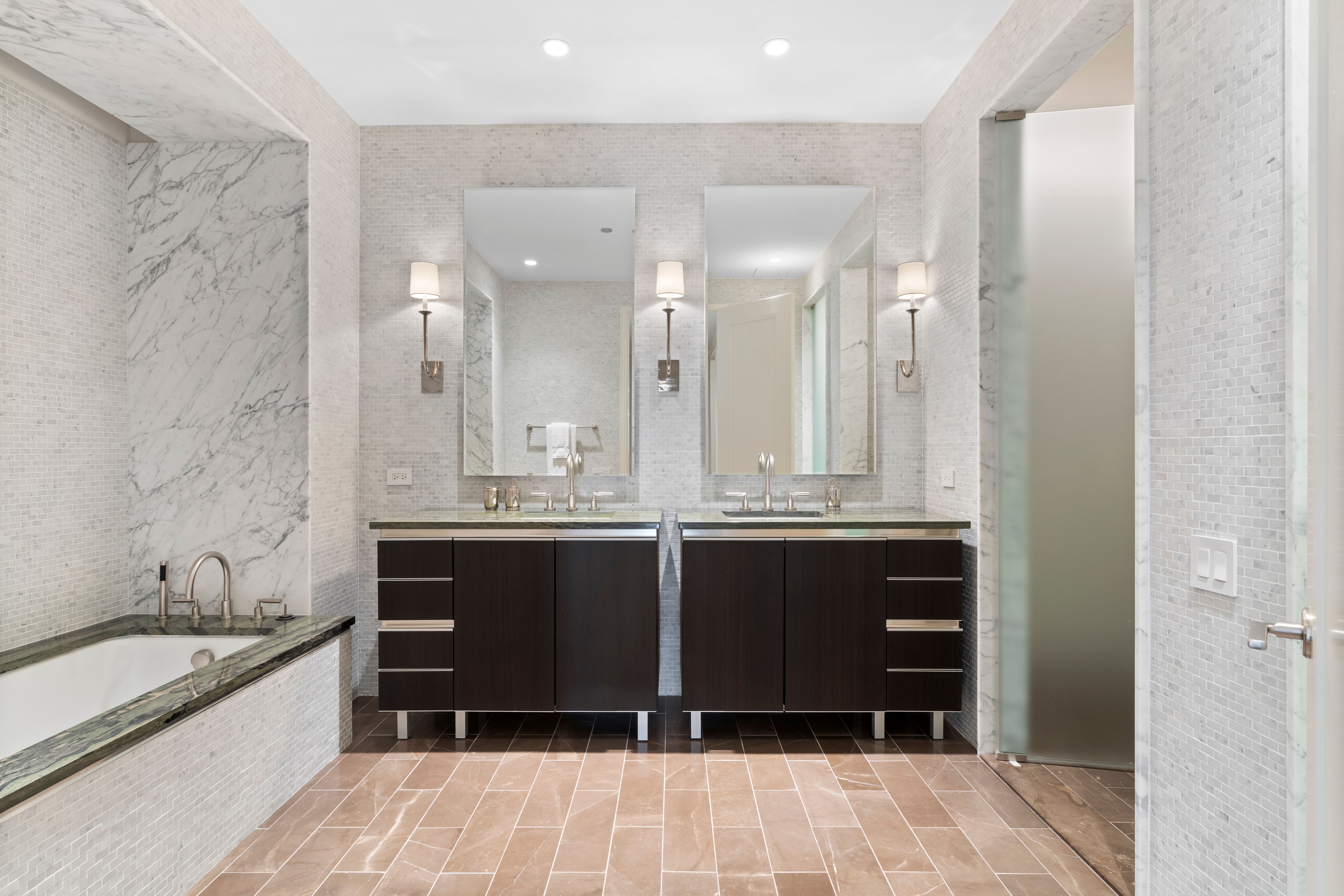  Sophisticated Living with Sweeping City Views - 物件實景