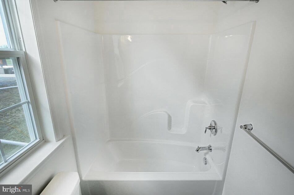 Strasburg, Pennsylvania, 17579, United States, 3 Bedrooms Bedrooms, ,2 BathroomsBathrooms,Residential,For Sale,1754697