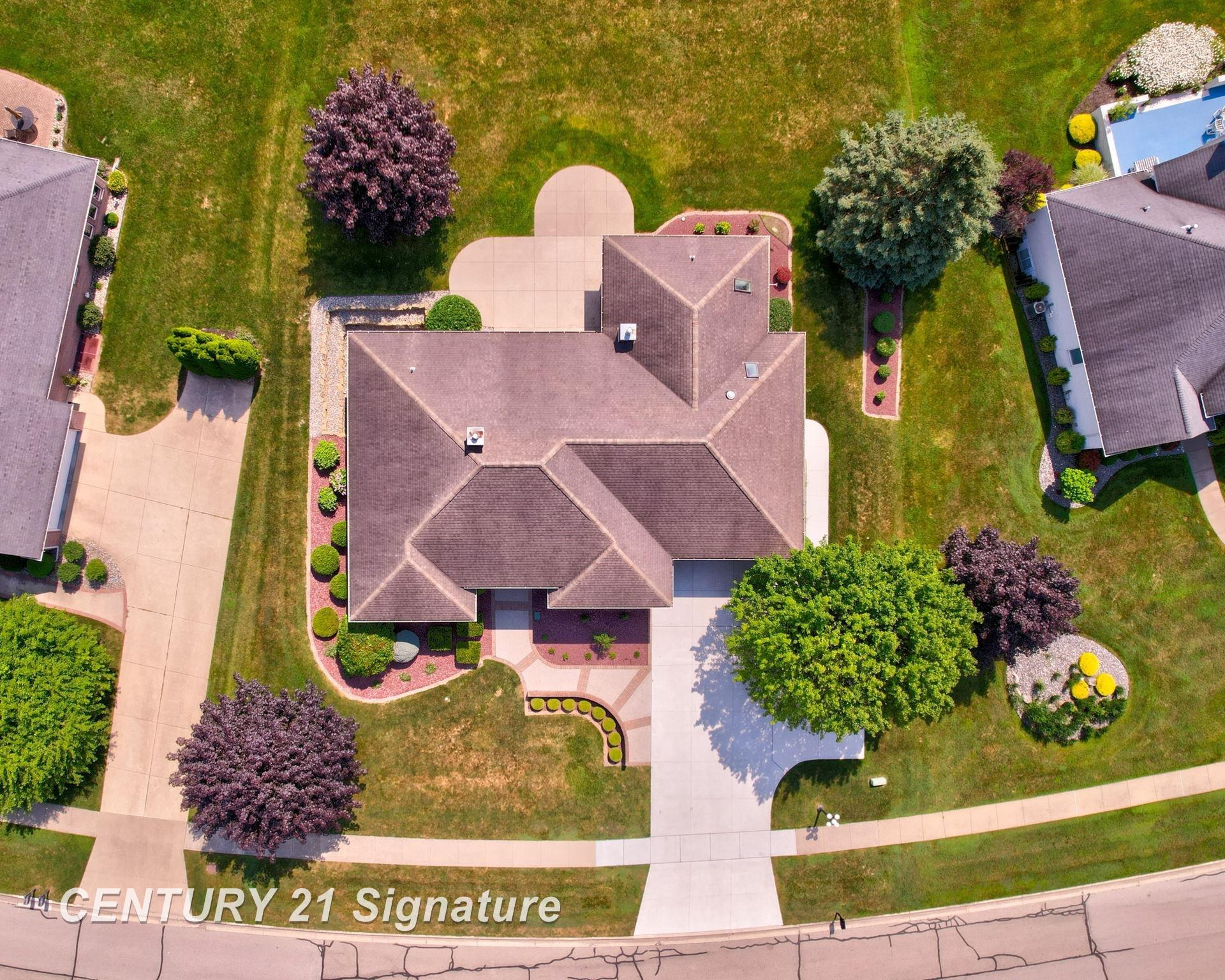 Saginaw, Michigan, 48603, United States, 4 Bedrooms Bedrooms, ,4 BathroomsBathrooms,Residential,For Sale,1979147