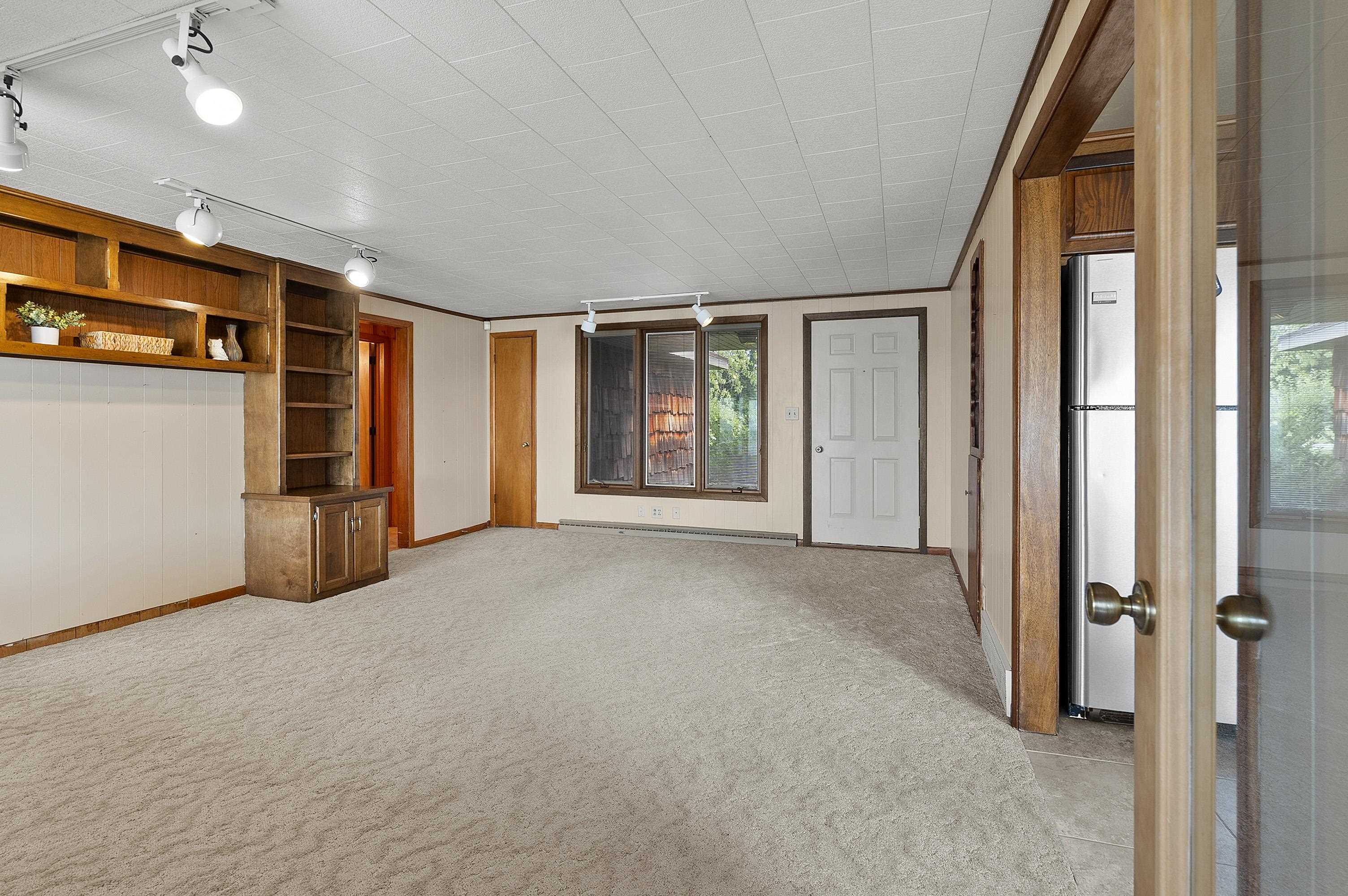 LUXEMBURG, Wisconsin, 54217, United States, 2 Bedrooms Bedrooms, ,2 BathroomsBathrooms,Residential,For Sale,1948944