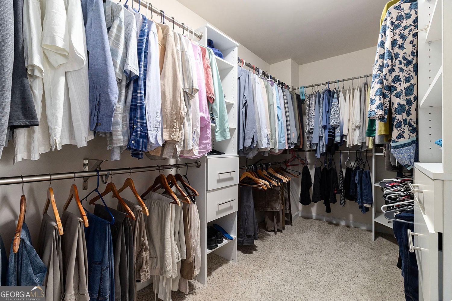 Cumming, Georgia, 30040, United States, 5 Bedrooms Bedrooms, ,5 BathroomsBathrooms,Residential,For Sale,1922351