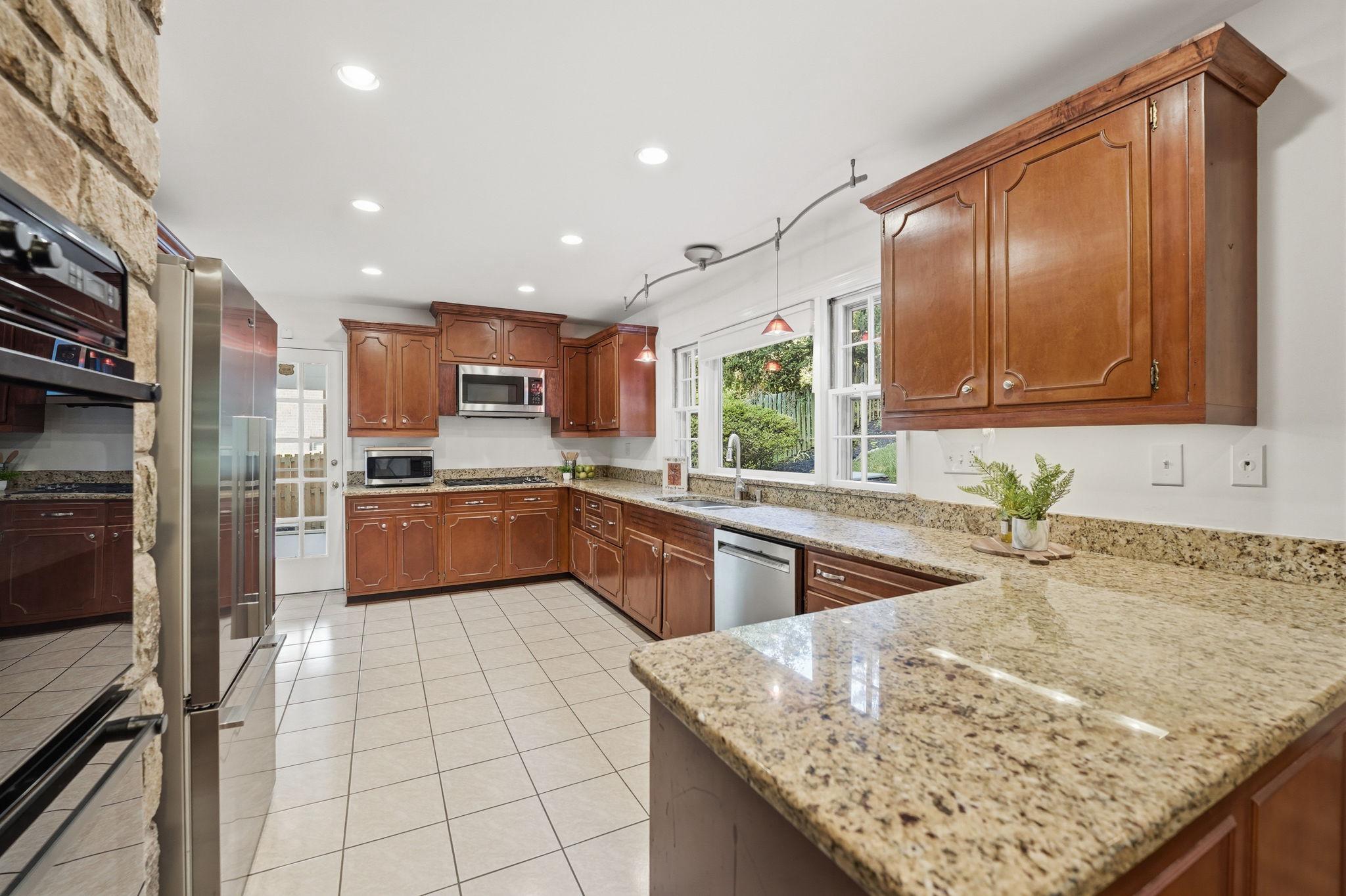  5155 37th Street N, Arlington, VA, 22207 - 物件實景