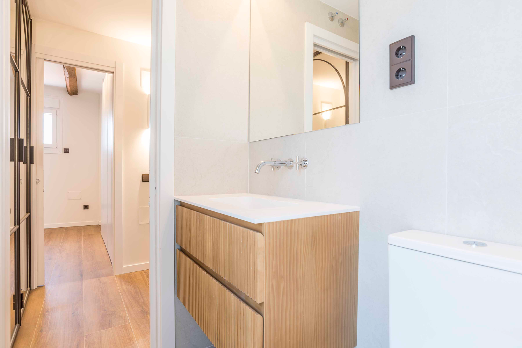  Charming renovated flat on Ruiz Street - 物件實景
