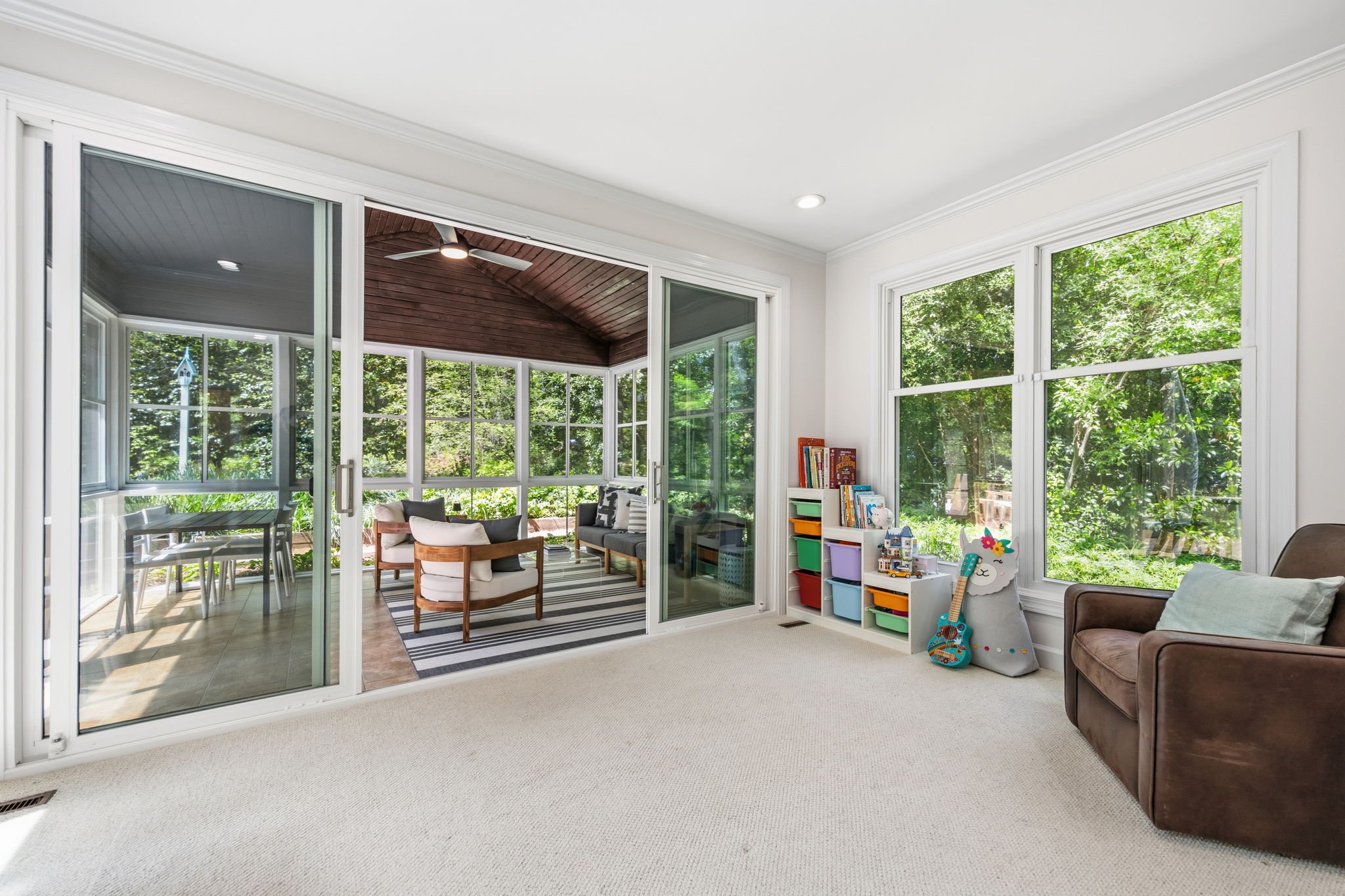  8 Sedgewood Road, Chapel Hill, NC 27514 - 物件實景