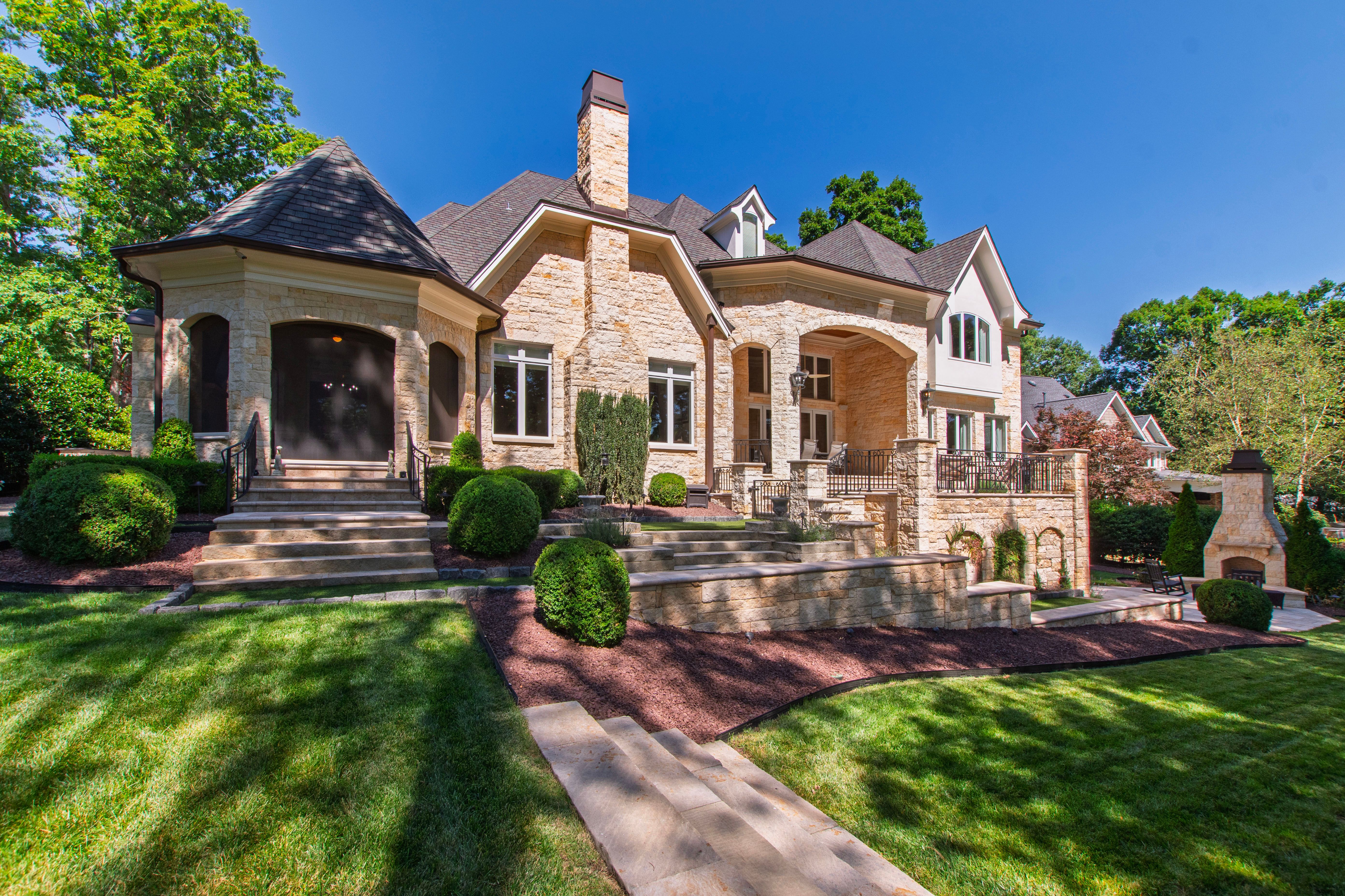  1412 Hedgelawn Way, Raleigh, NC 27615 - 物件實景