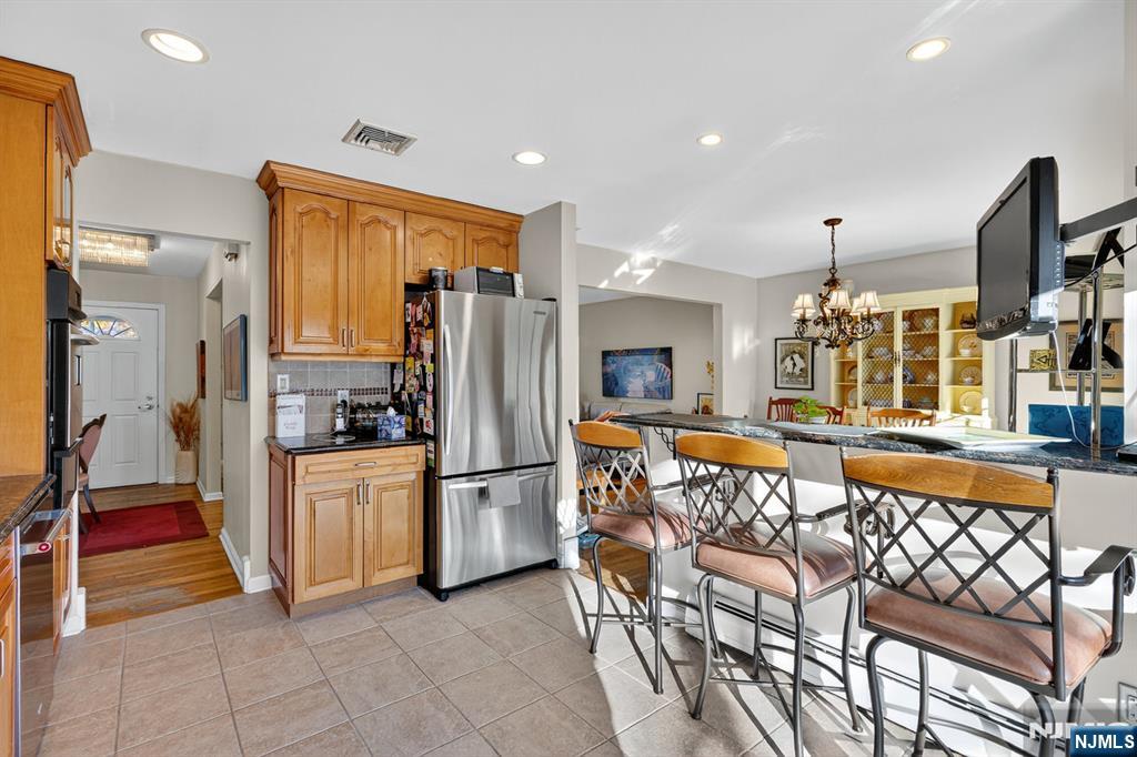 Hillsdale, New Jersey, 07642, United States, 3 Bedrooms Bedrooms, ,2 BathroomsBathrooms,Residential,For Sale,1987903