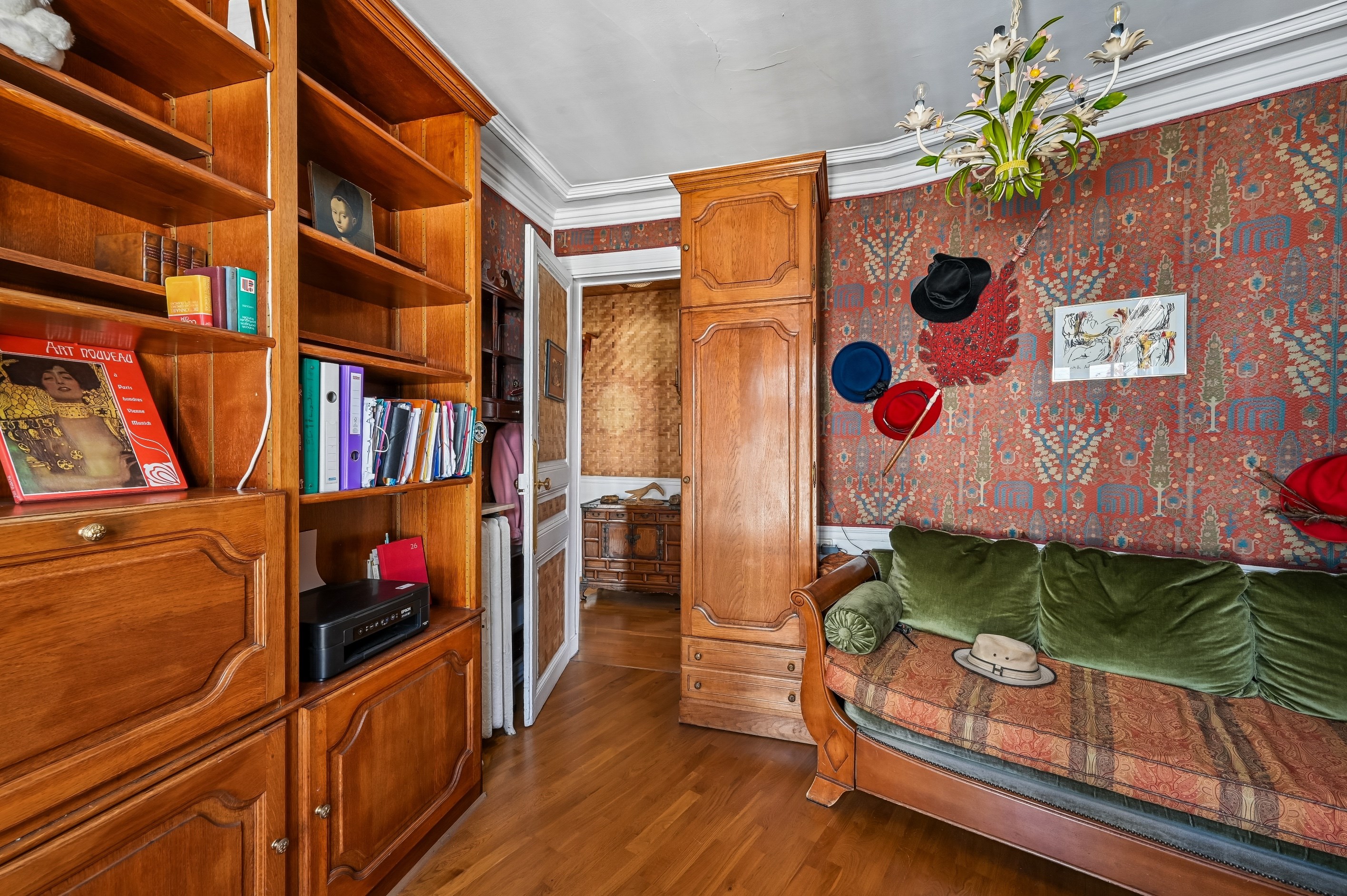 Apartment for sale-high floor-balcony-Place de l