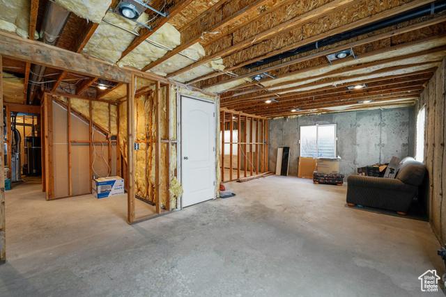 West Jordan, Utah, 84081, United States, 3 Bedrooms Bedrooms, ,2 BathroomsBathrooms,Residential,For Sale,1974575