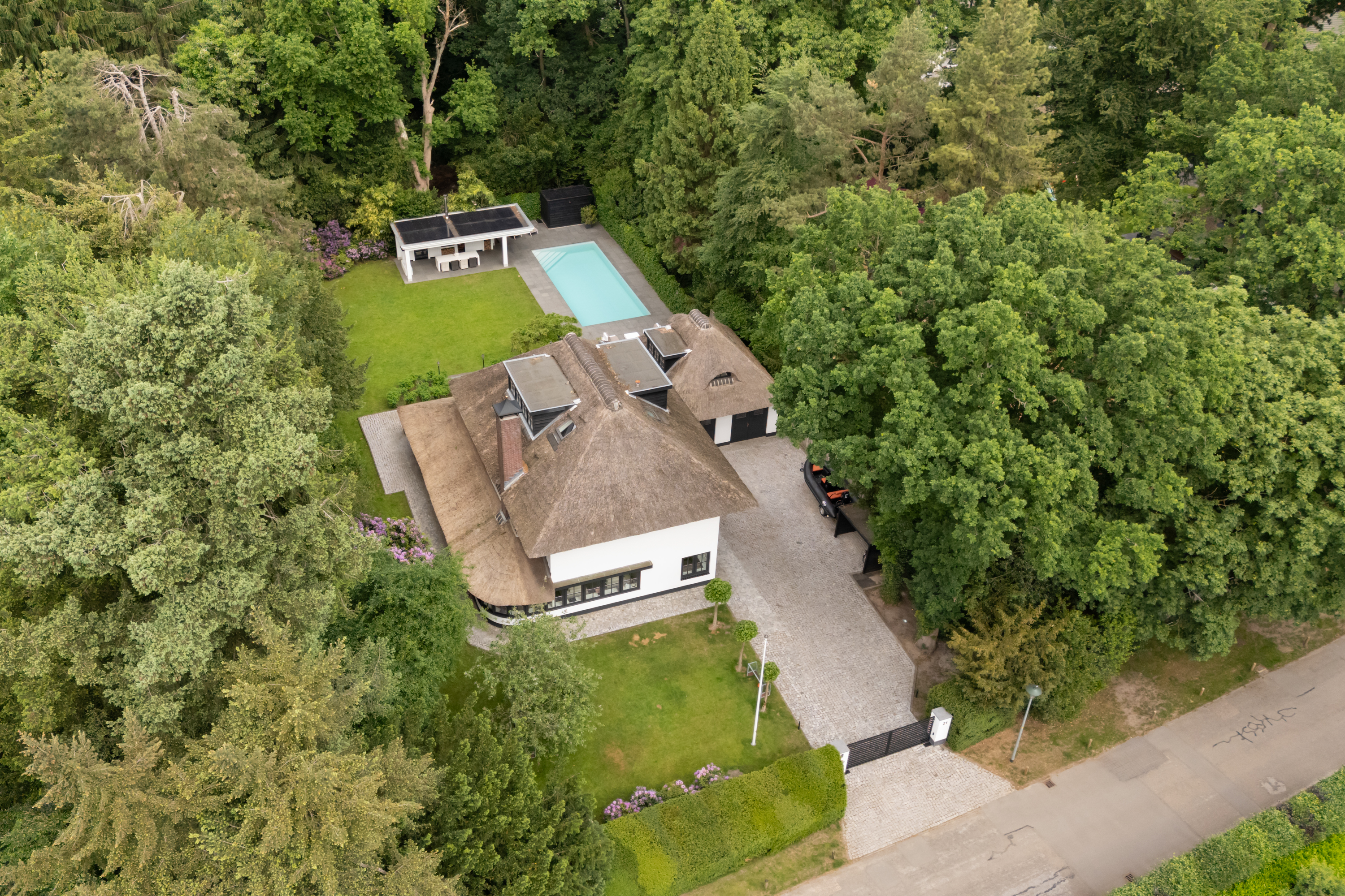  Exclusive Thatched Villa in Laren’s Prestigious Golden Triangle - 物件實景