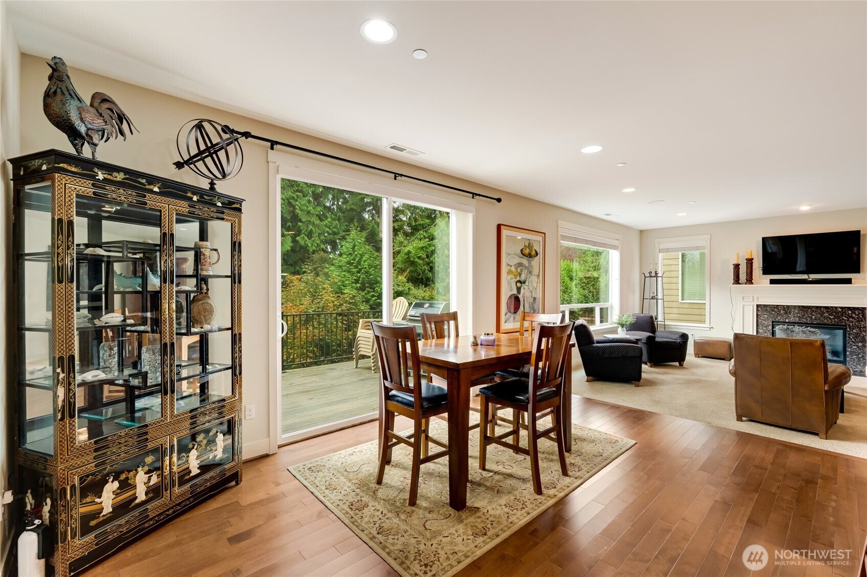 Lynnwood, Washington, 98037, United States, 5 Bedrooms Bedrooms, ,4 BathroomsBathrooms,Residential,For Sale,1979016