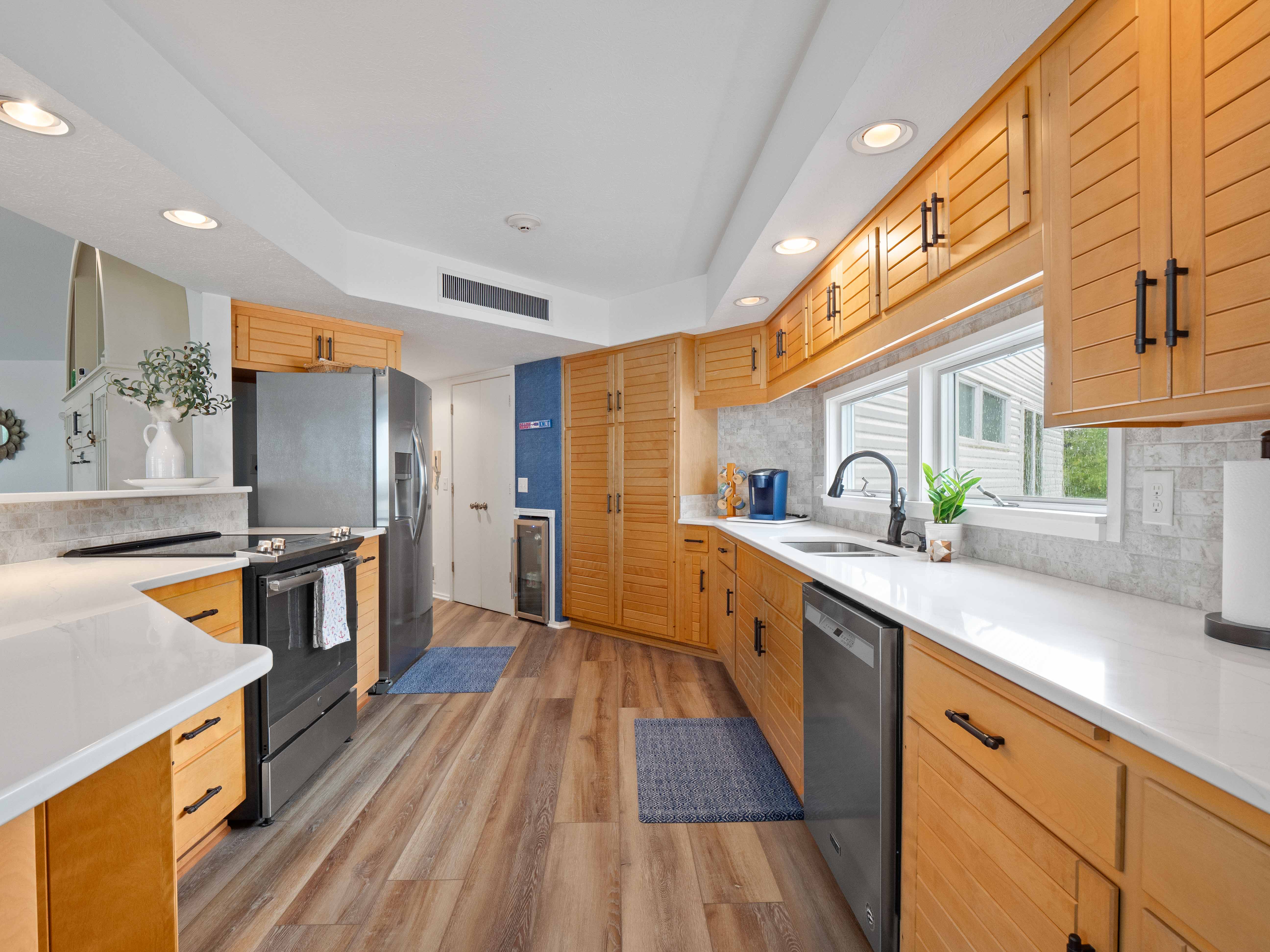  Three Bedroom Condo on Lake Wawasee with Private Boat Slip - 物件實景
