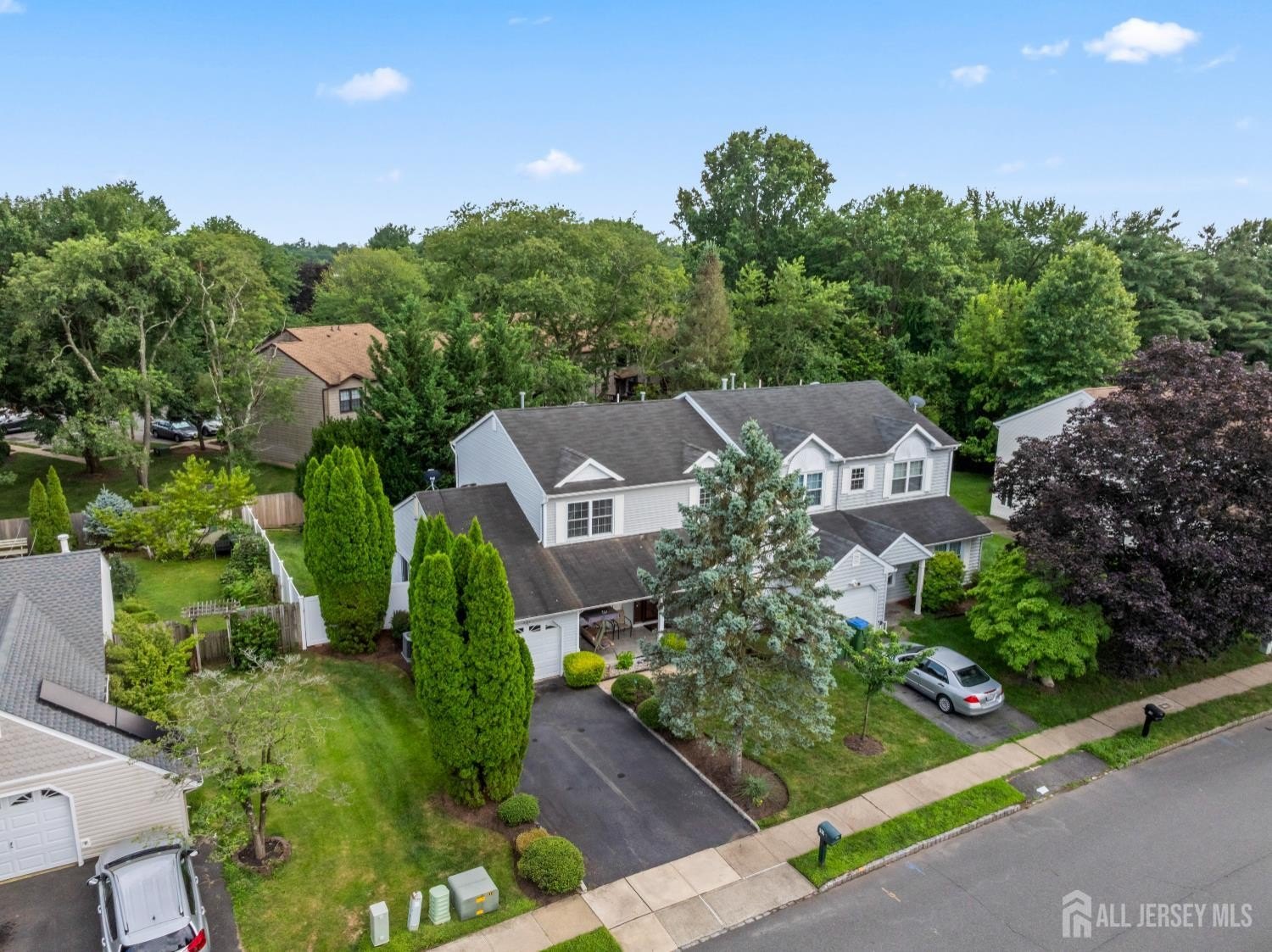 Edison, New Jersey, 08820, United States, 4 Bedrooms Bedrooms, ,2 BathroomsBathrooms,Residential,For Sale,1921725
