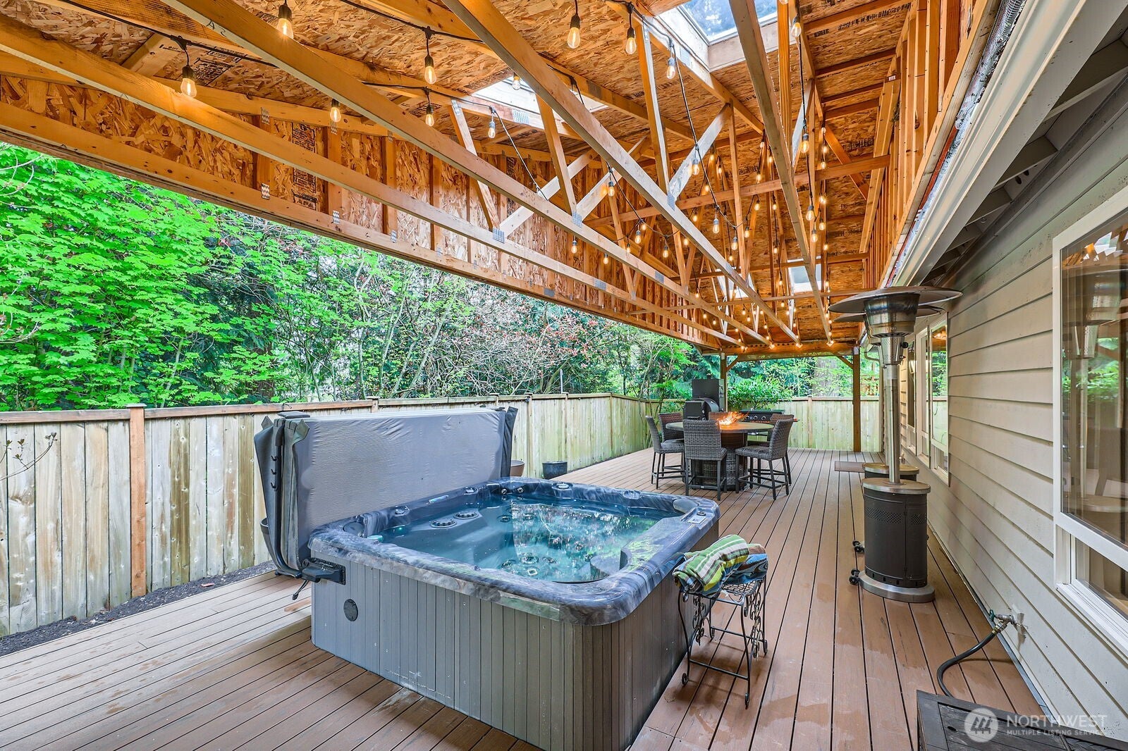 Mill Creek, Washington, 98012, United States, 3 Bedrooms Bedrooms, ,3 BathroomsBathrooms,Residential,For Sale,1792032