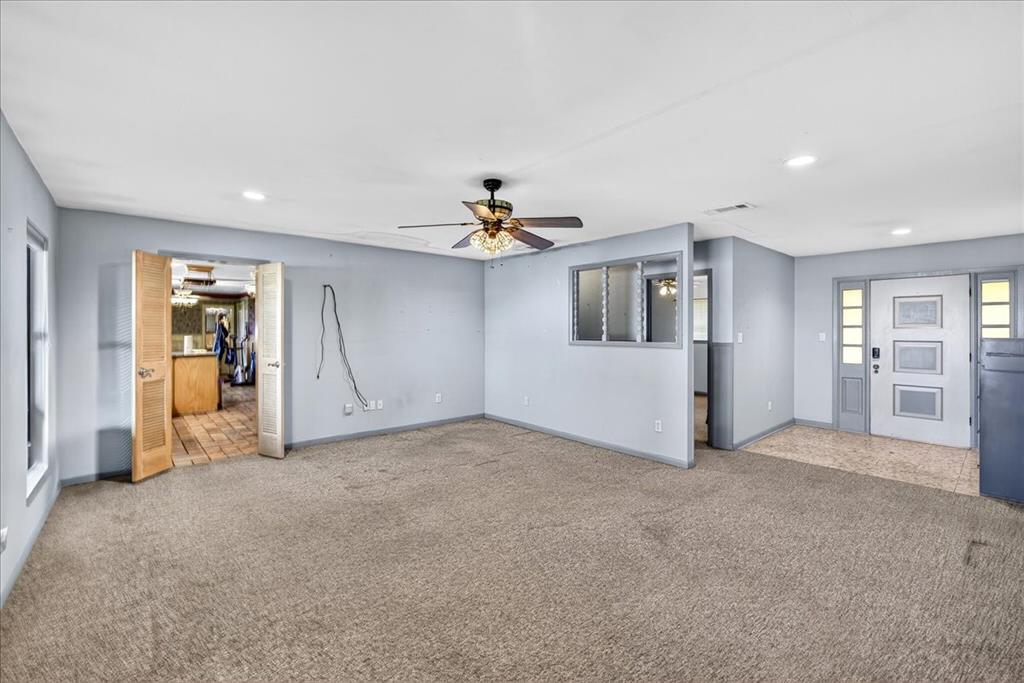 Eustace, Texas, 75124, United States, 3 Bedrooms Bedrooms, ,2 BathroomsBathrooms,Residential,For Sale,1837406