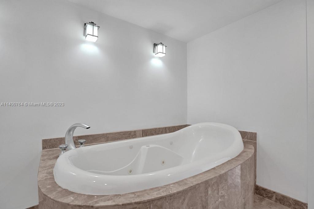 19667 Turnberry Way Unit 26B, Aventura, Florida, 33180, United States, 2 Bedrooms Bedrooms, ,2 BathroomsBathrooms,Residential,For Sale,19667 Turnberry Way Unit 26B,1612538