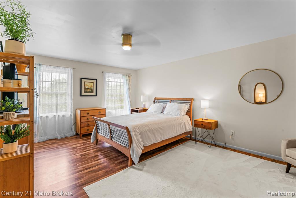 Lapeer, Michigan, 48446, United States, 4 Bedrooms Bedrooms, ,3 BathroomsBathrooms,Residential,For Sale,1982029