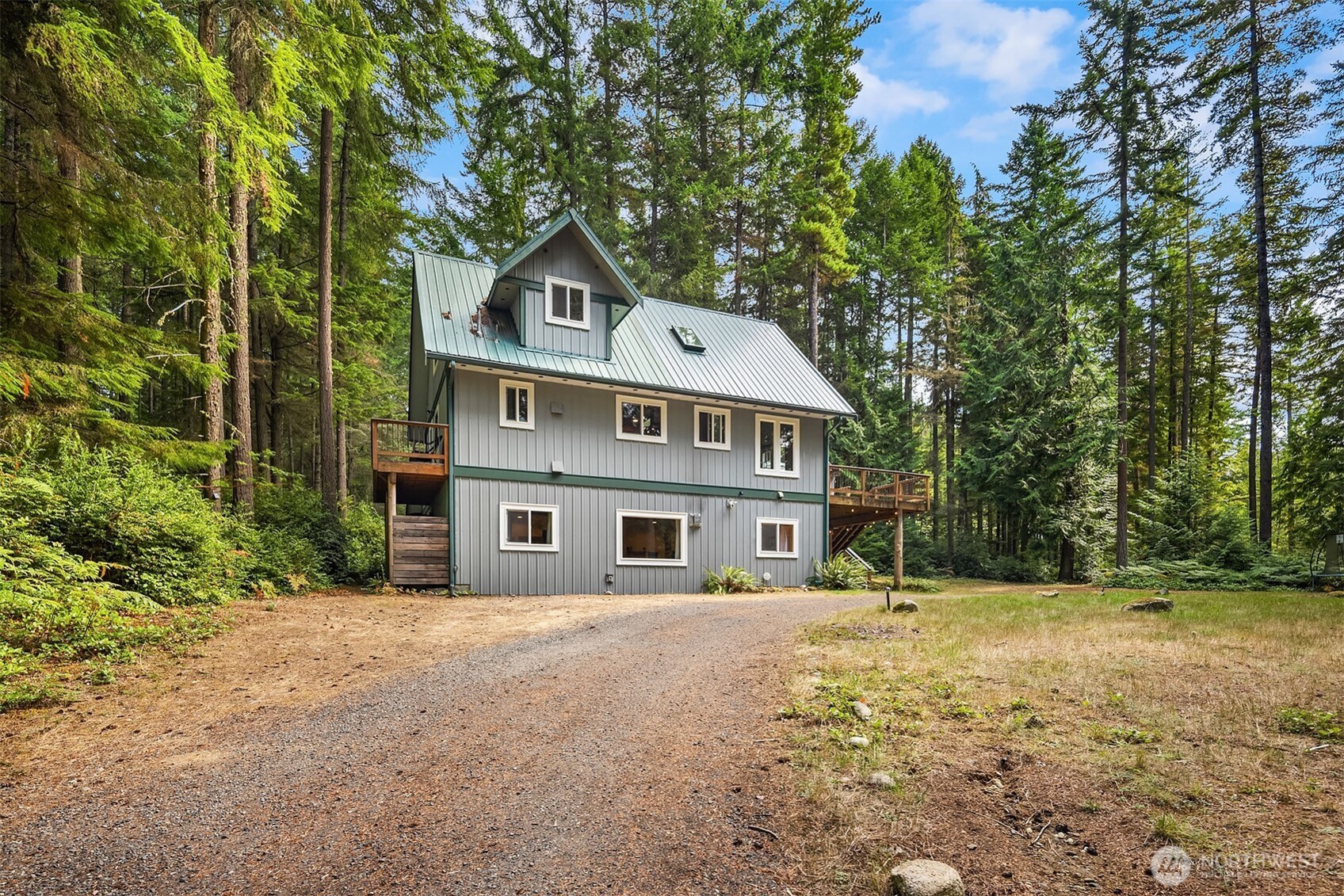 Clinton, Washington, 98236, United States, 3 Bedrooms Bedrooms, ,2 BathroomsBathrooms,Residential,For Sale,1949676