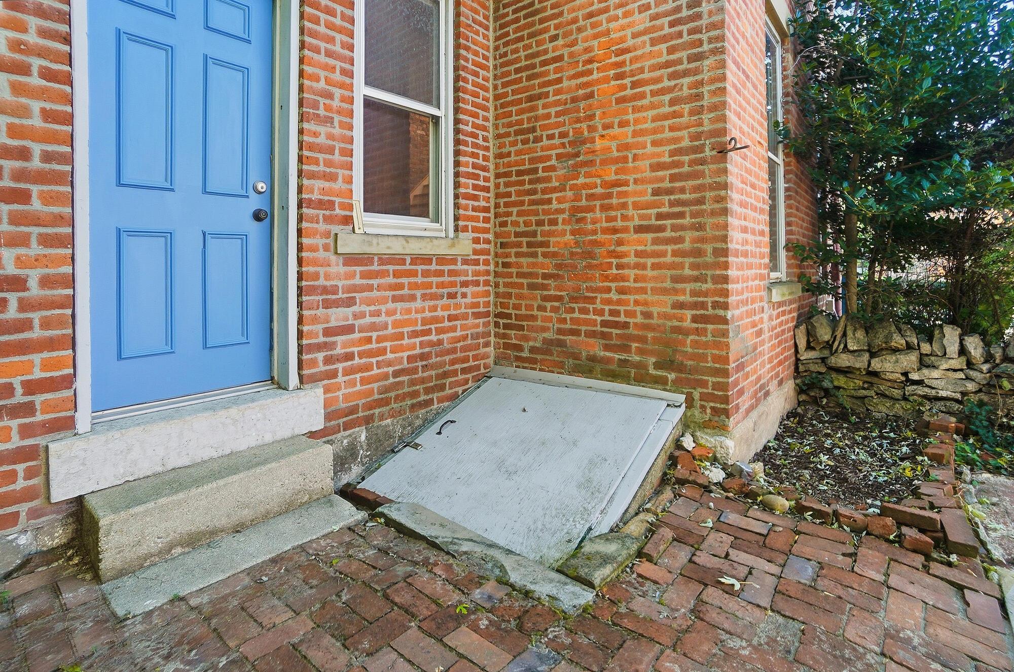 Columbus, Ohio, 43206, United States, 2 Bedrooms Bedrooms, ,2 BathroomsBathrooms,Residential,For Sale,1970918