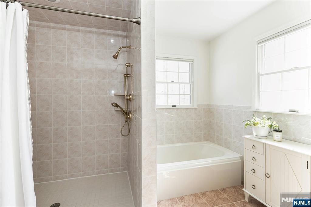 Berkeley Heights, New Jersey, 07922, United States, 6 Bedrooms Bedrooms, ,4 BathroomsBathrooms,Residential,For Sale,1838831