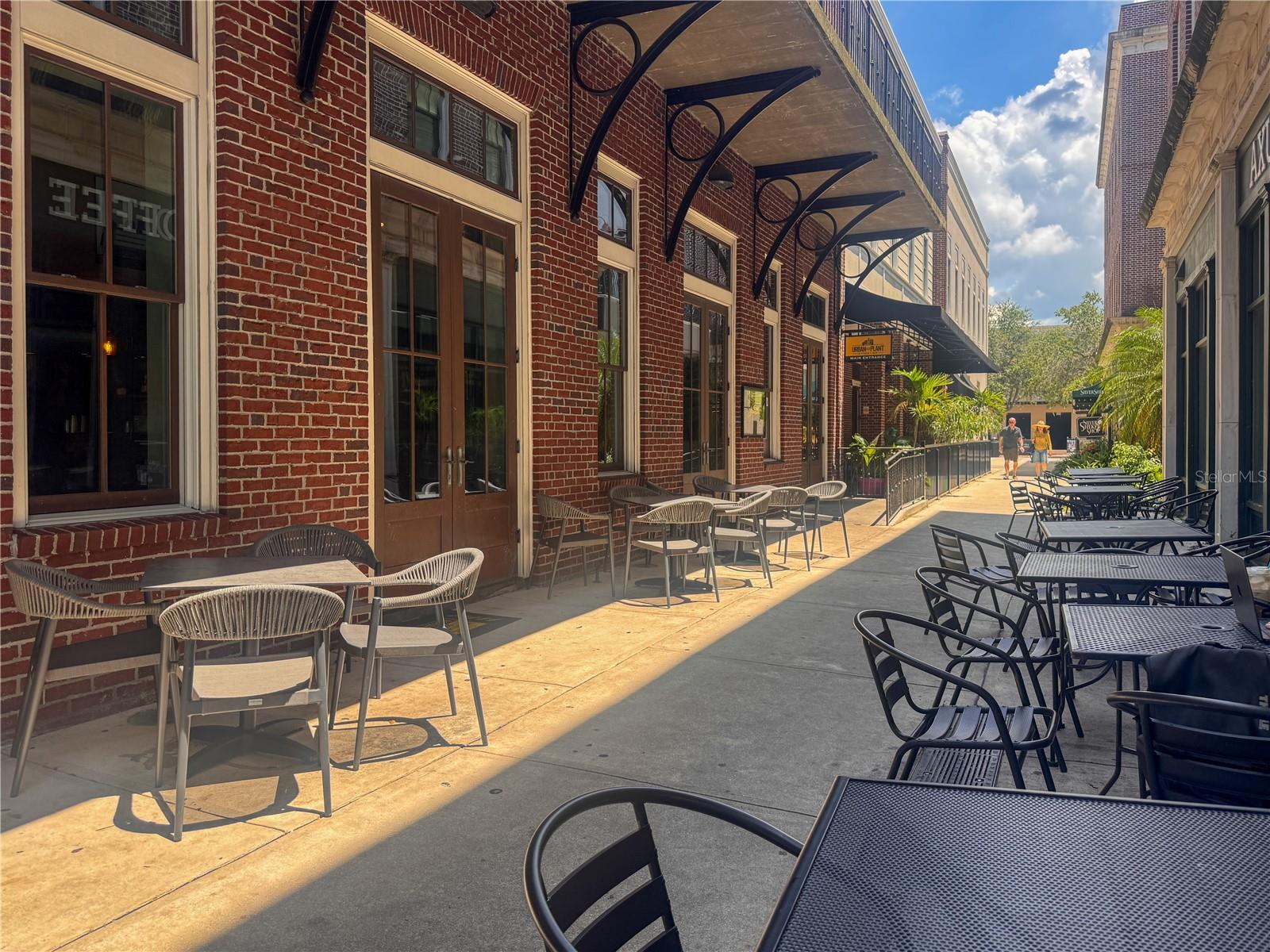 WINTER GARDEN, Florida, 34787, United States, 5 Bedrooms Bedrooms, ,3 BathroomsBathrooms,Residential,For Sale,1974111