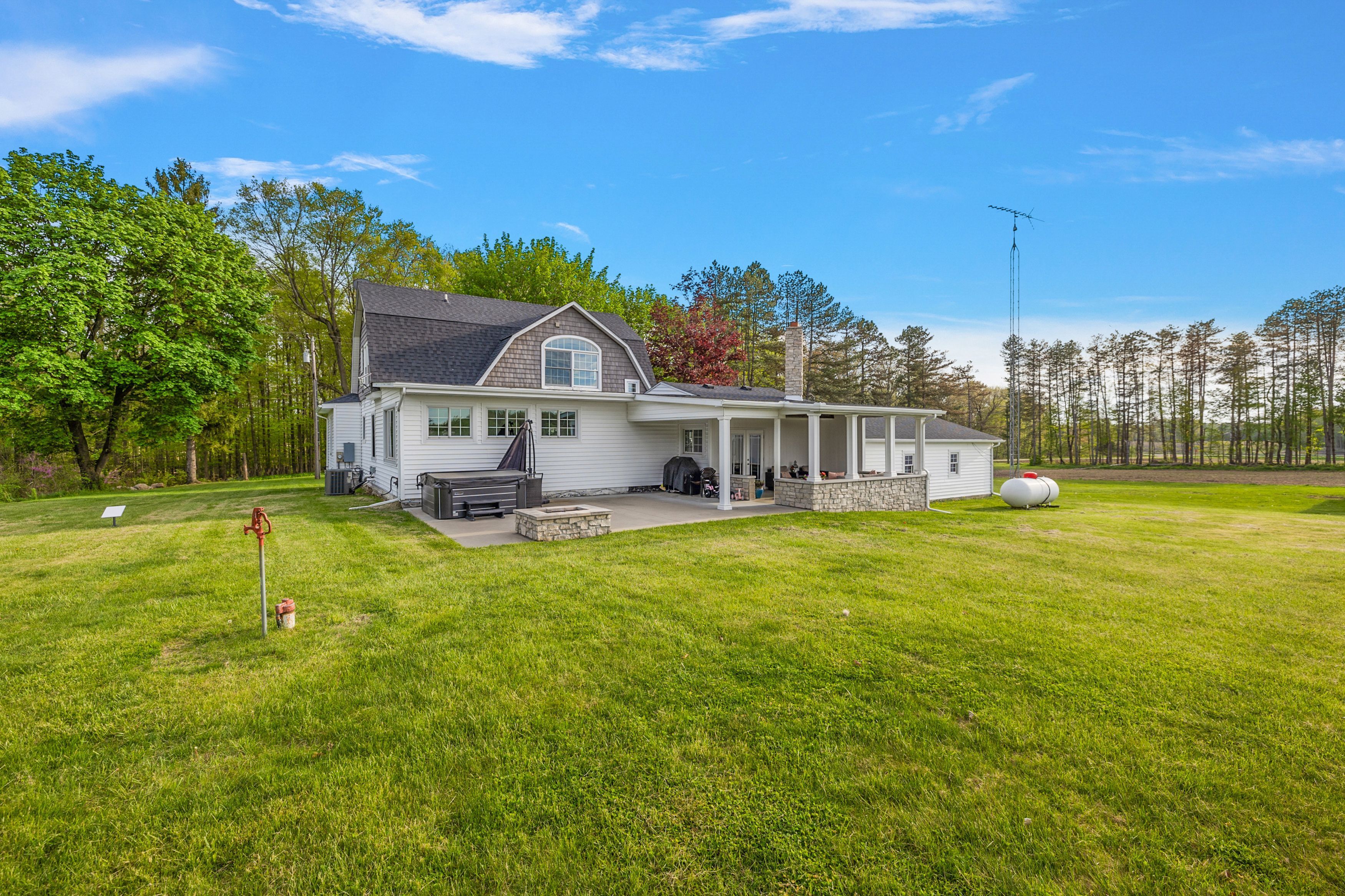 Lapeer, Michigan, 48446, United States, 3 Bedrooms Bedrooms, ,3 BathroomsBathrooms,Residential,For Sale,1807145