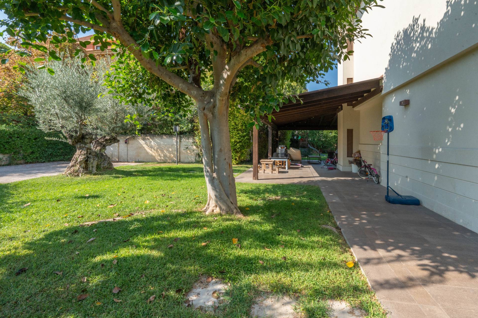 Corso Alcide De Gasperi, Bari, Bari, 70100, IT, 3 Bedrooms Bedrooms, ,4 BathroomsBathrooms,Residential,For Sale,Corso Alcide De Gasperi,1628155