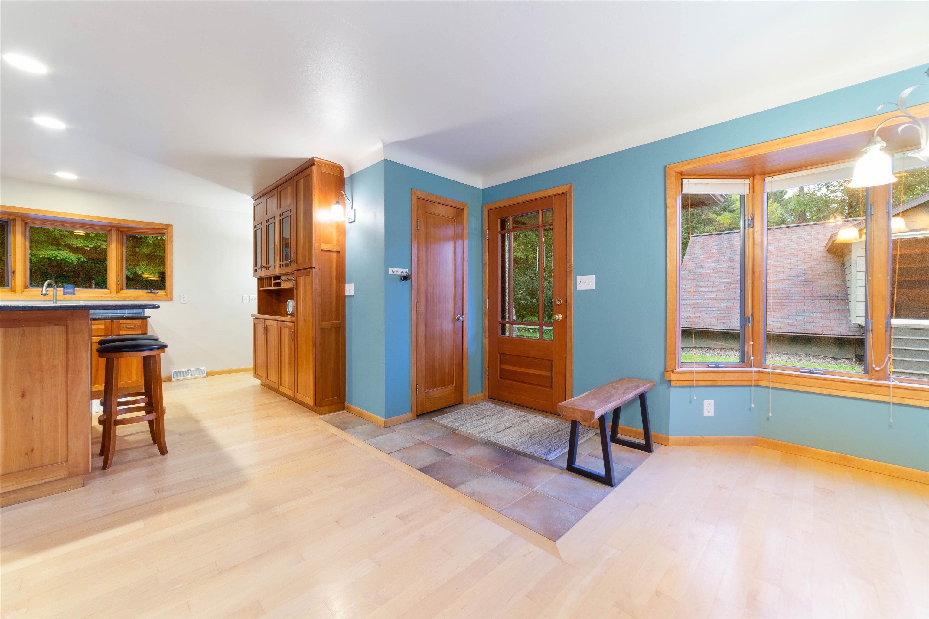 Duluth, Minnesota, 55803, United States, 4 Bedrooms Bedrooms, ,1 BathroomBathrooms,Residential,For Sale,1942593