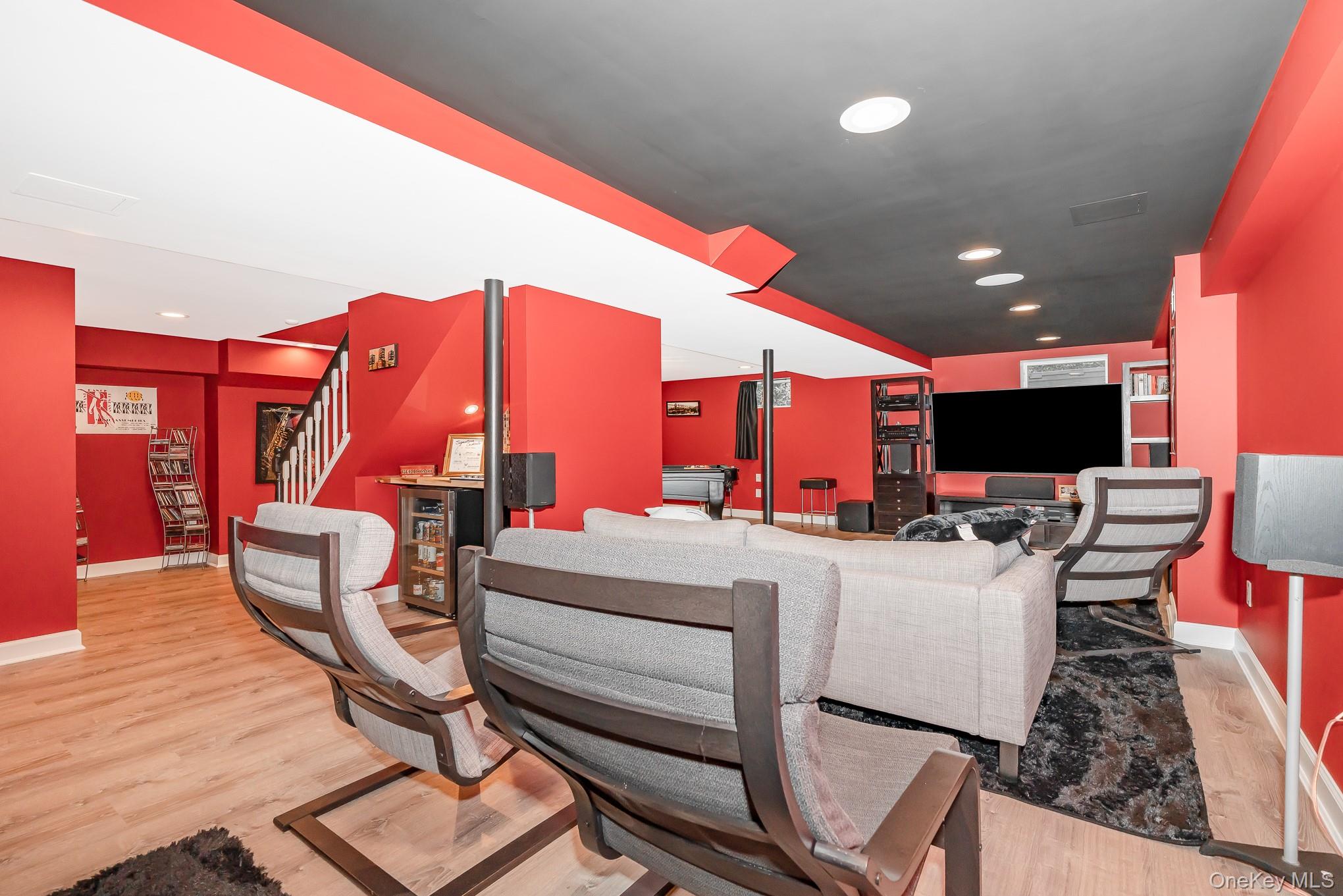 New Hyde Park, New York, 11040, United States, 4 Bedrooms Bedrooms, ,4 BathroomsBathrooms,Residential,For Sale,1976805