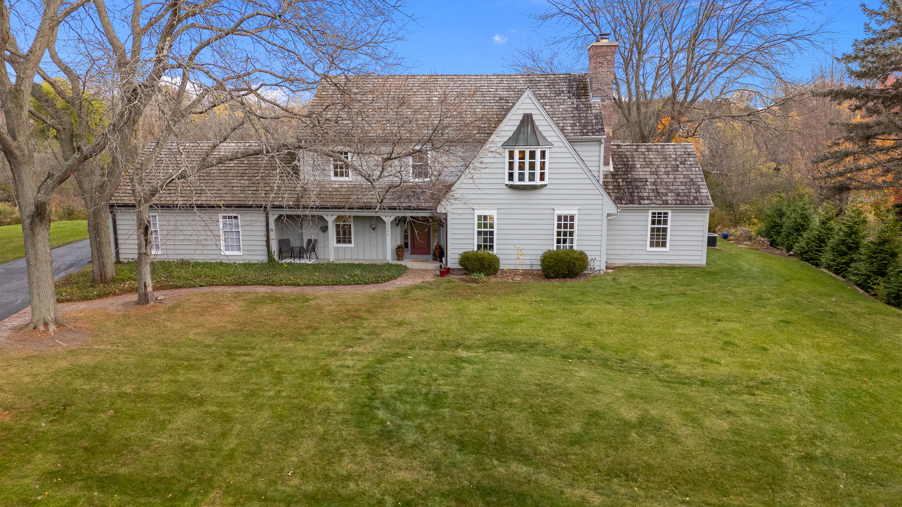 Mequon, Wisconsin, 53092, United States, 4 Bedrooms Bedrooms, ,3 BathroomsBathrooms,Residential,For Sale,1989588