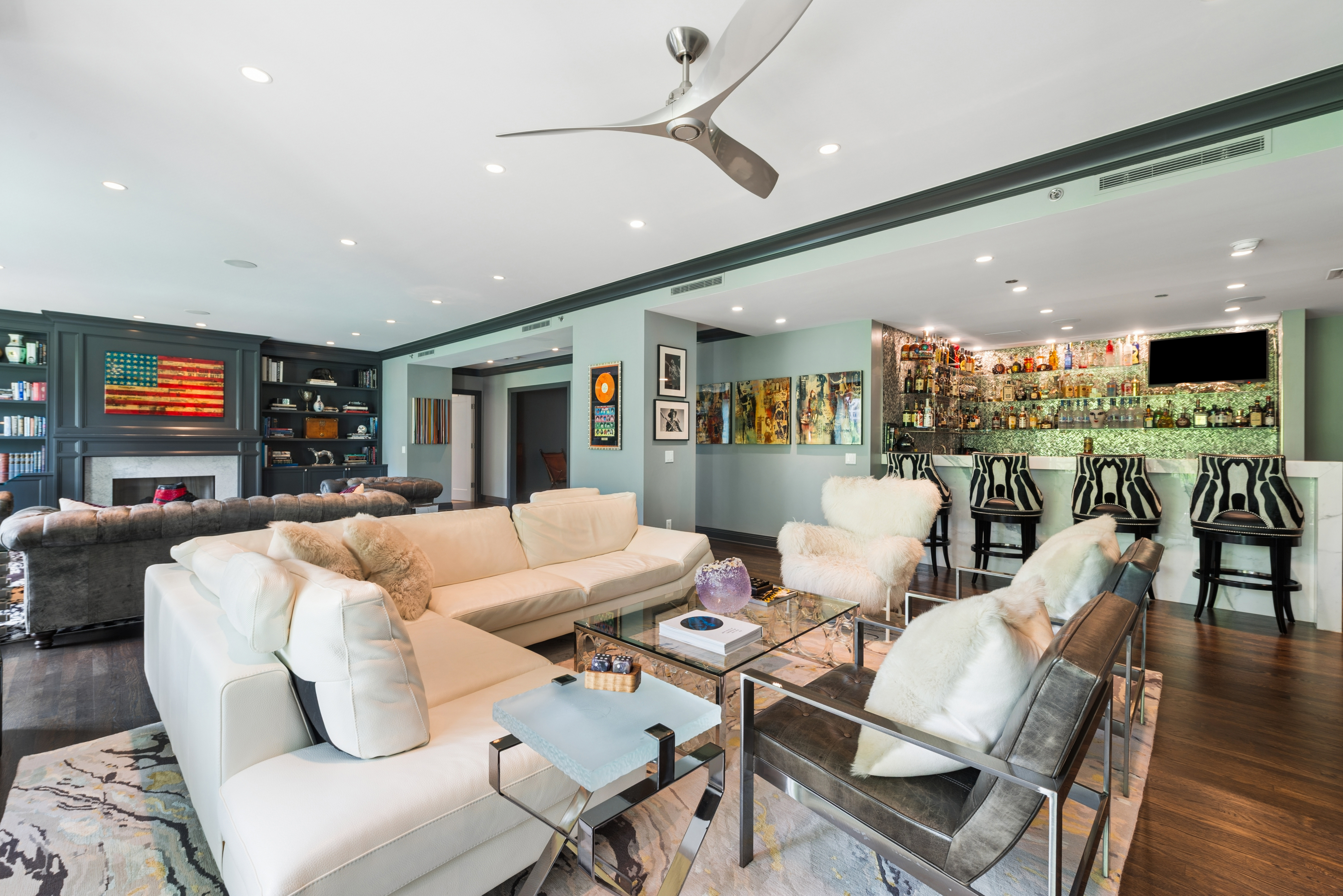  Rare Opportunity to Own One of Streeterville