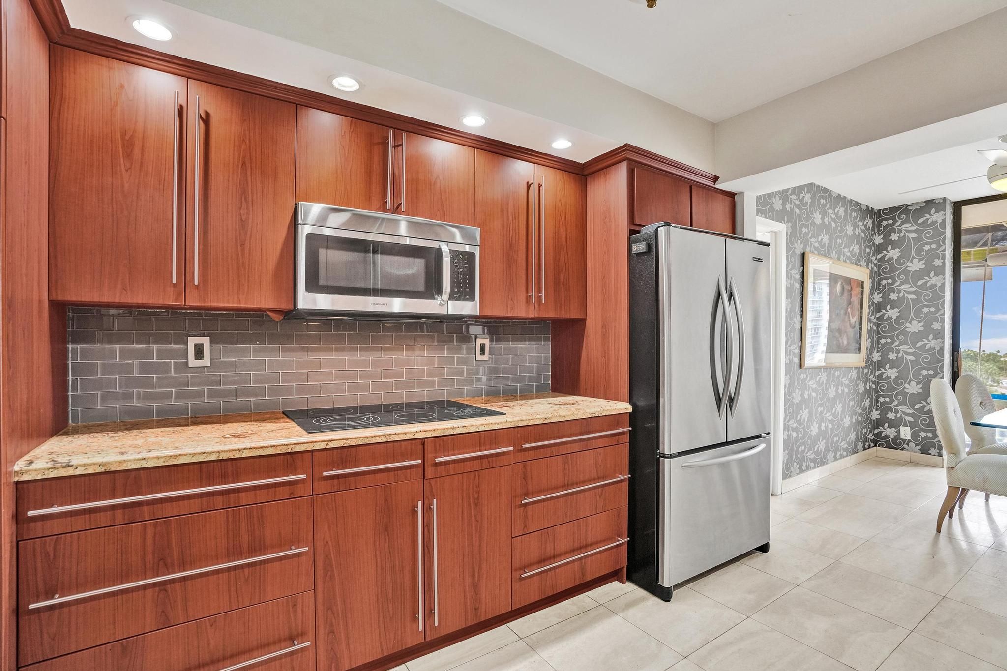  19355 Turnberry Way, Aventura, FL, 33180 - 物件實景