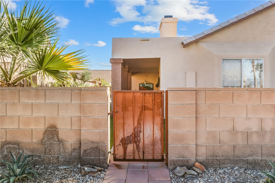 Bullhead City, Arizona, 86442, United States, 4 Bedrooms Bedrooms, ,2 BathroomsBathrooms,Residential,For Sale,1988926