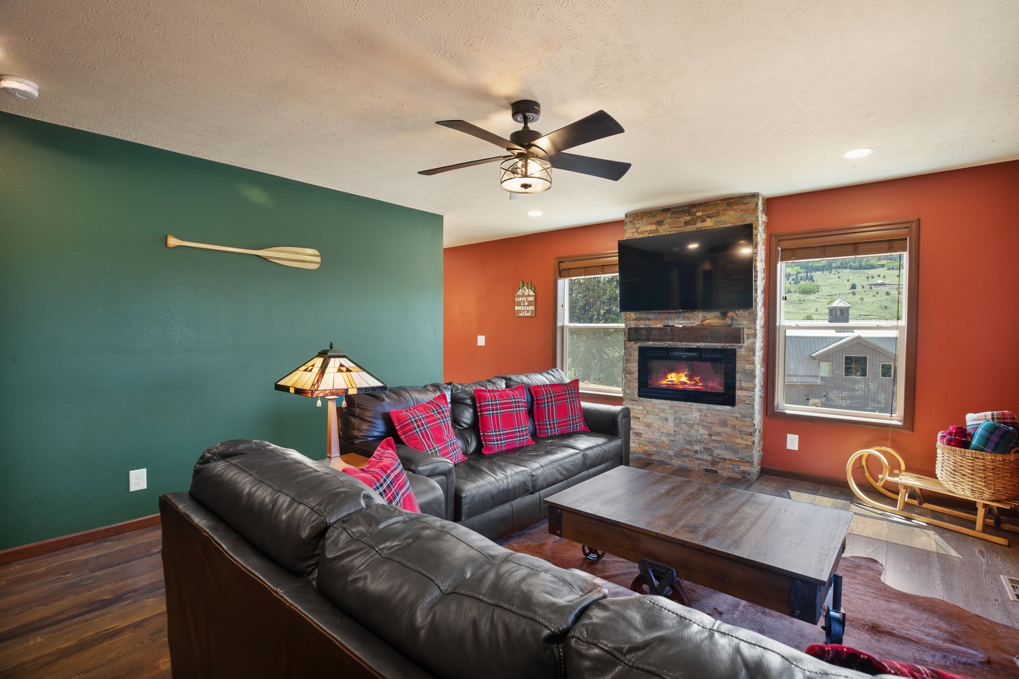 Cripple Creek, Colorado, 80813, United States, 4 Bedrooms Bedrooms, ,3 BathroomsBathrooms,Residential,For Sale,1856963