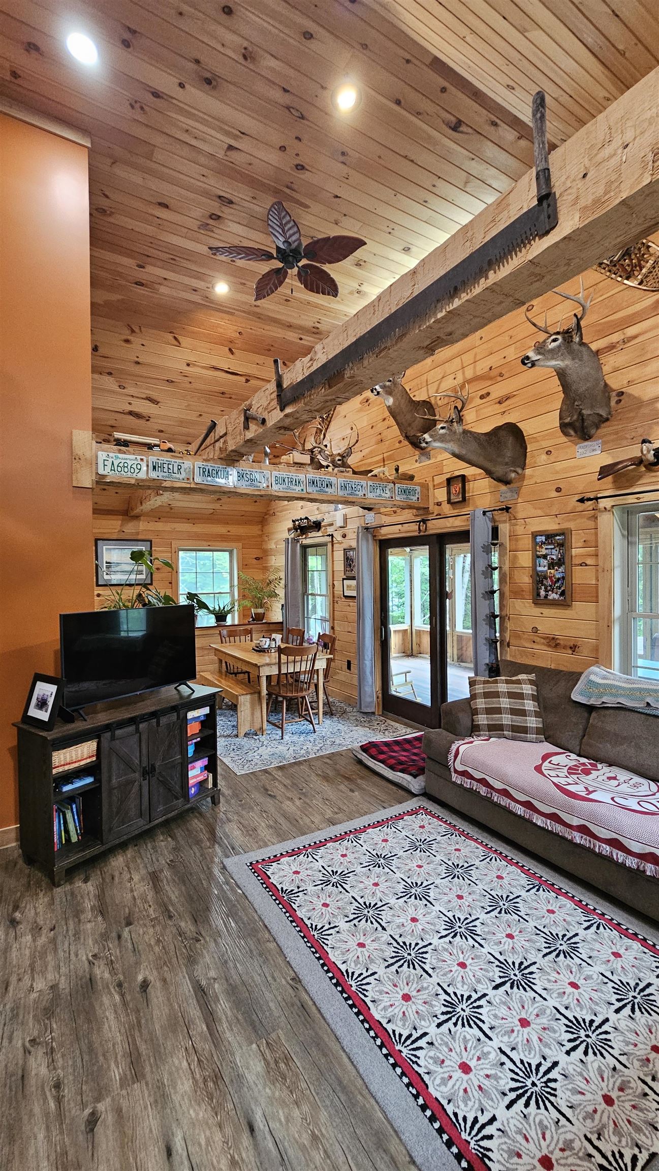 Bradford, New Hampshire, 03221, United States, 3 Bedrooms Bedrooms, ,2 BathroomsBathrooms,Residential,For Sale,1903604