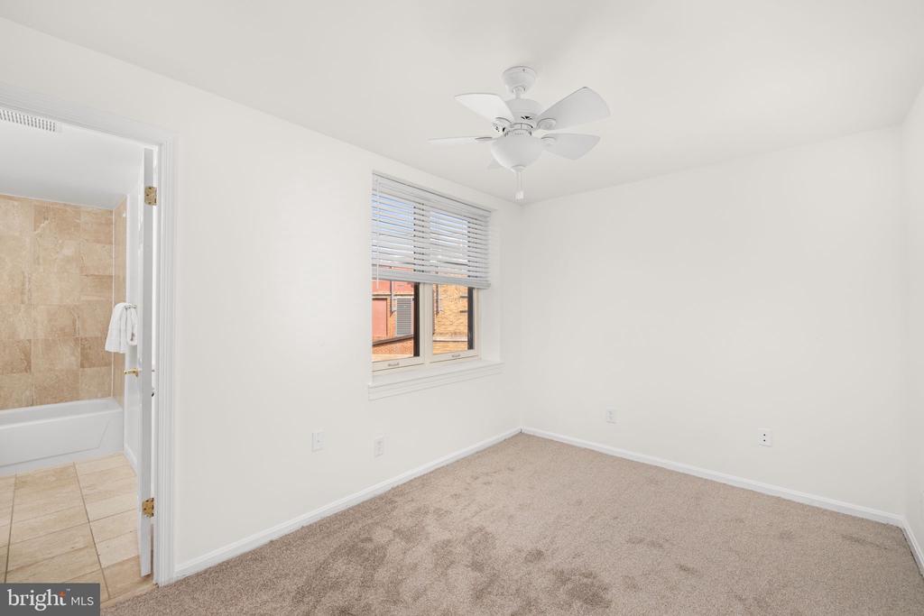 Washington, District of Columbia, 20009, United States, 2 Bedrooms Bedrooms, ,2 BathroomsBathrooms,Residential,For Sale,1981546