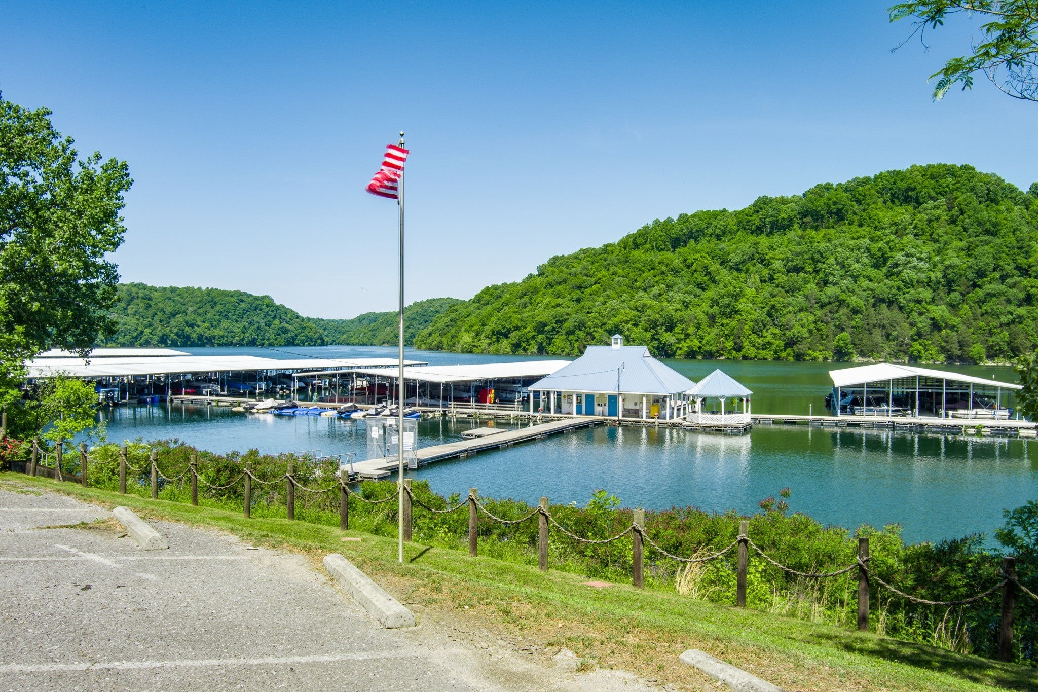 Smithville, Tennessee, 37166, United States, 3 Bedrooms Bedrooms, ,3 BathroomsBathrooms,Residential,For Sale,2006614