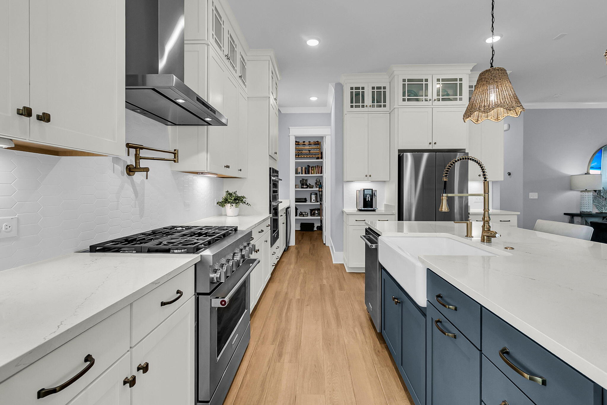 Charleston, South Carolina, 29492, United States, 4 Bedrooms Bedrooms, ,4 BathroomsBathrooms,Residential,For Sale,1979260