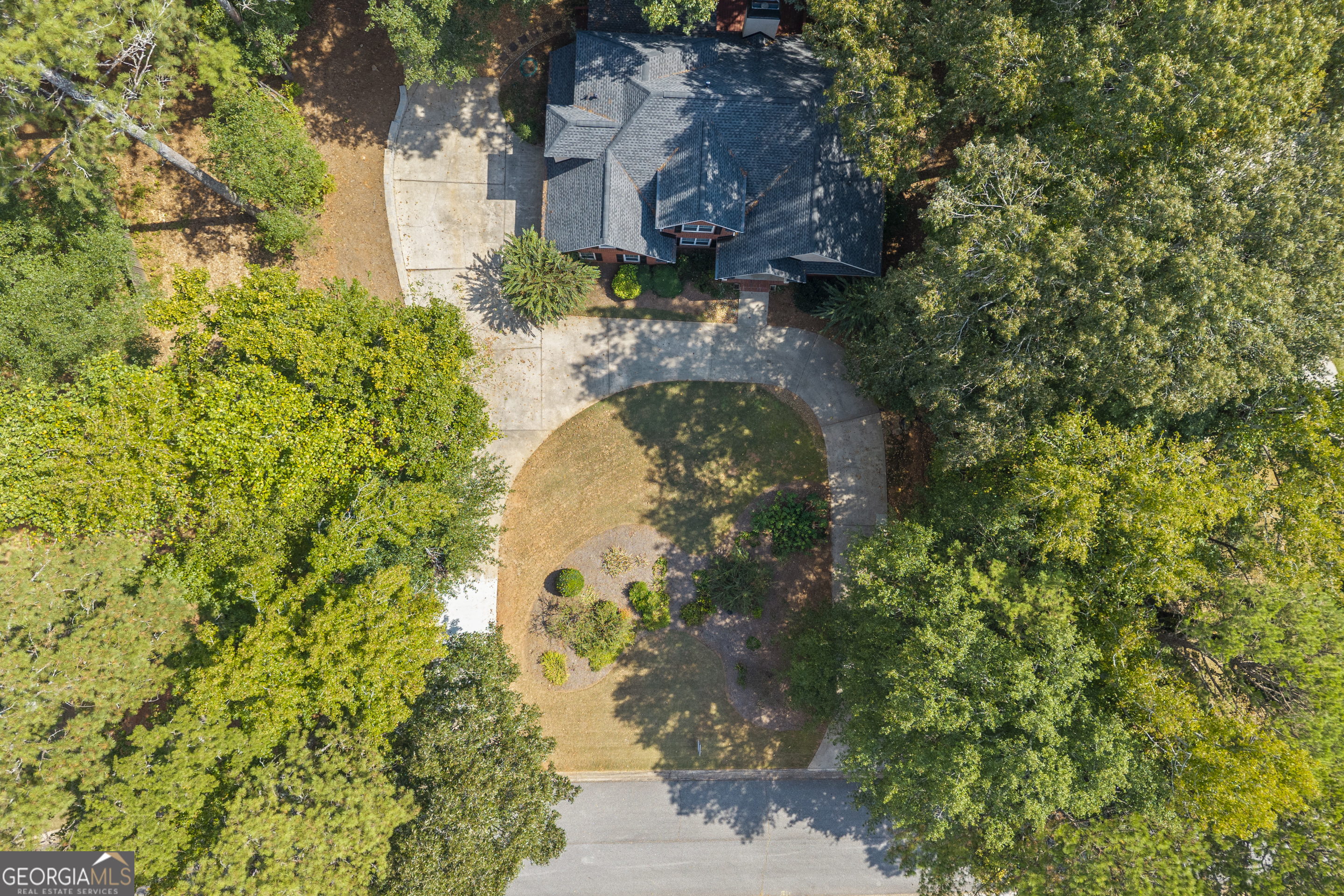 Sharpsburg, Georgia, 30277, United States, 3 Bedrooms Bedrooms, ,3 BathroomsBathrooms,Residential,For Sale,1955891