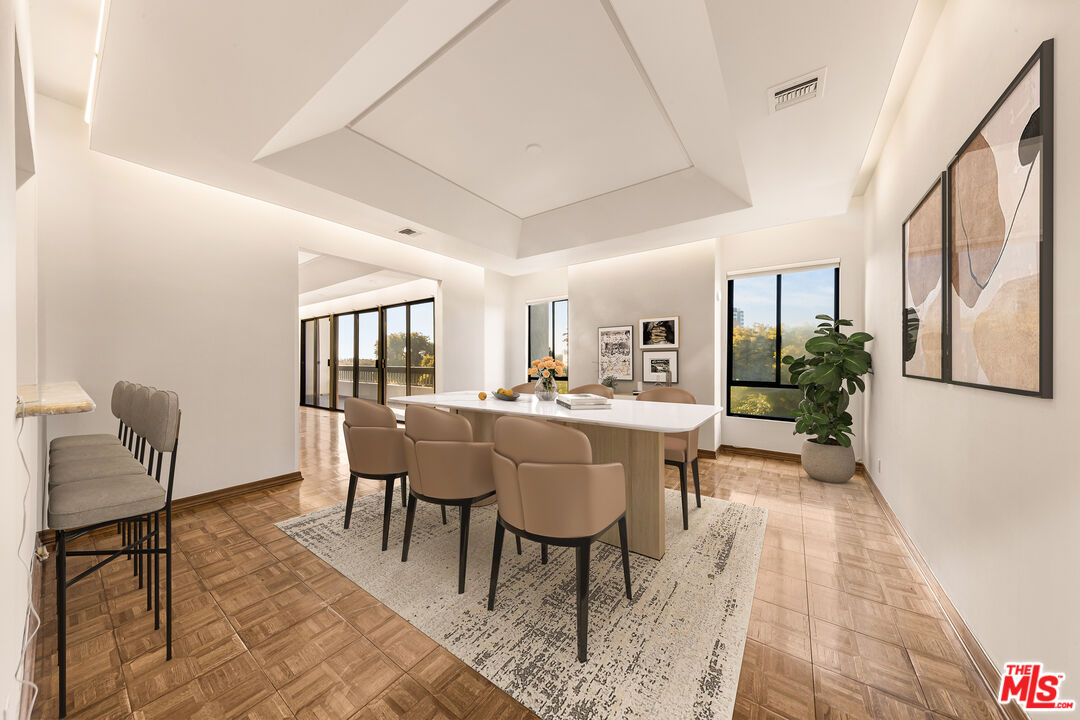 Los Angeles, California, 90035, United States, 3 Bedrooms Bedrooms, ,4 BathroomsBathrooms,Residential,For Sale,1989035