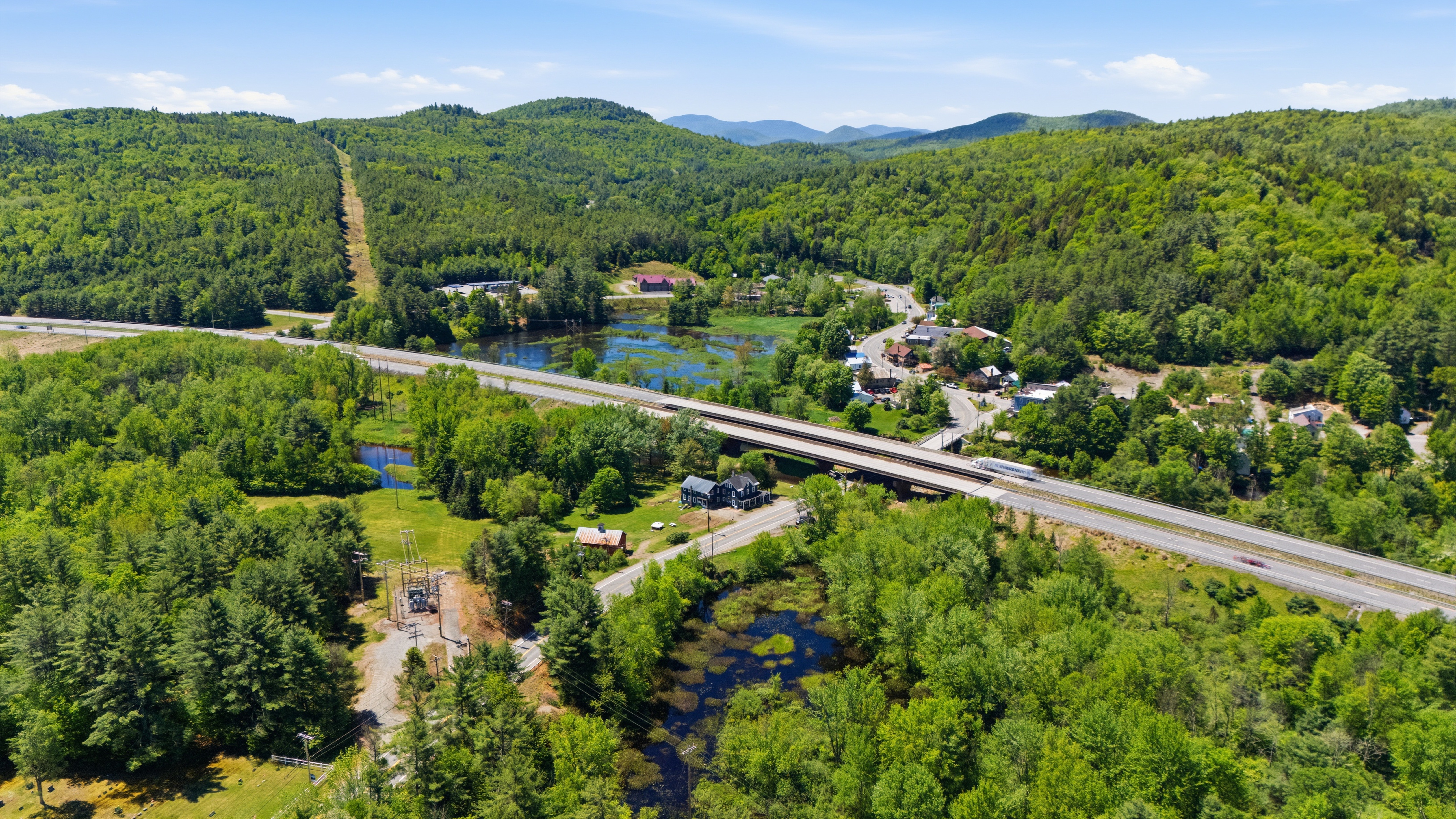 7952 Us-9, Pottersville, NY, 12860 - 物件實景